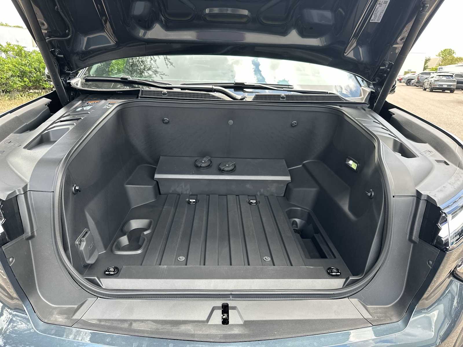 Thumbnail: 2026 Chevrolet Silverado EV - 13