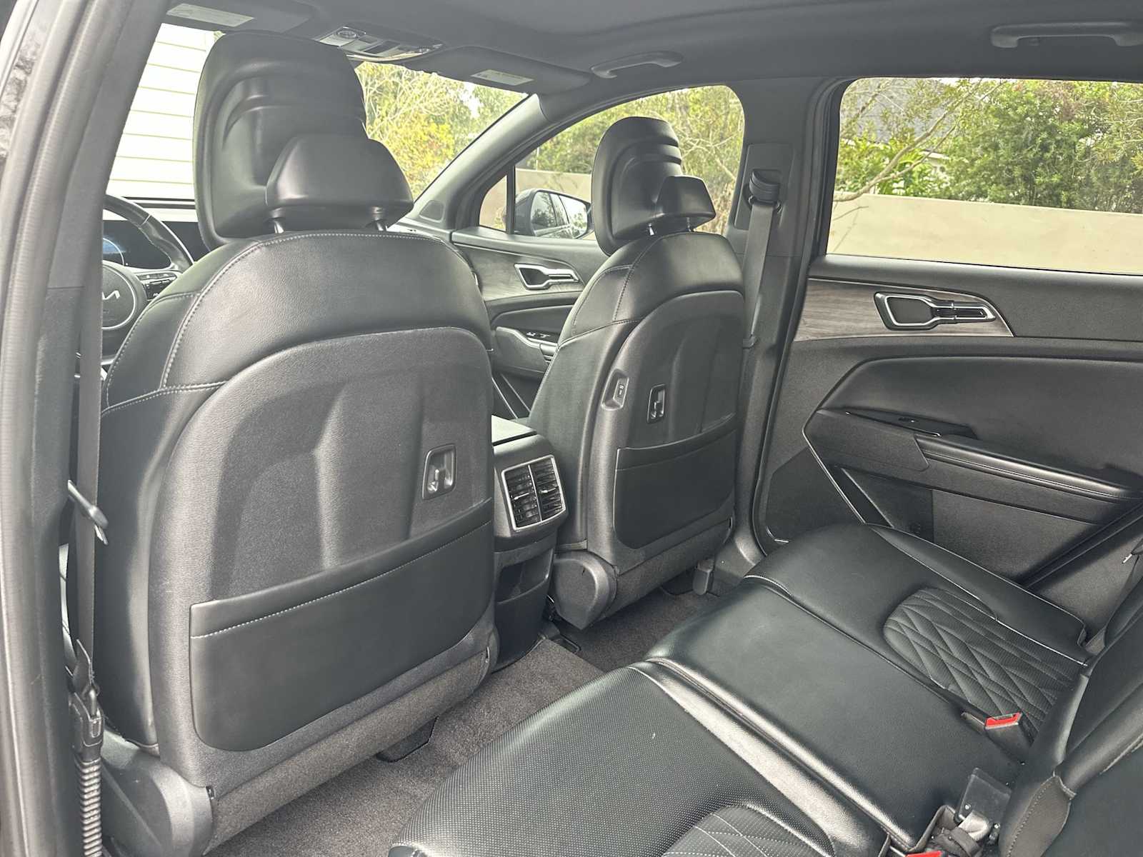 Thumbnail: 2023 Kia Sportage - 16