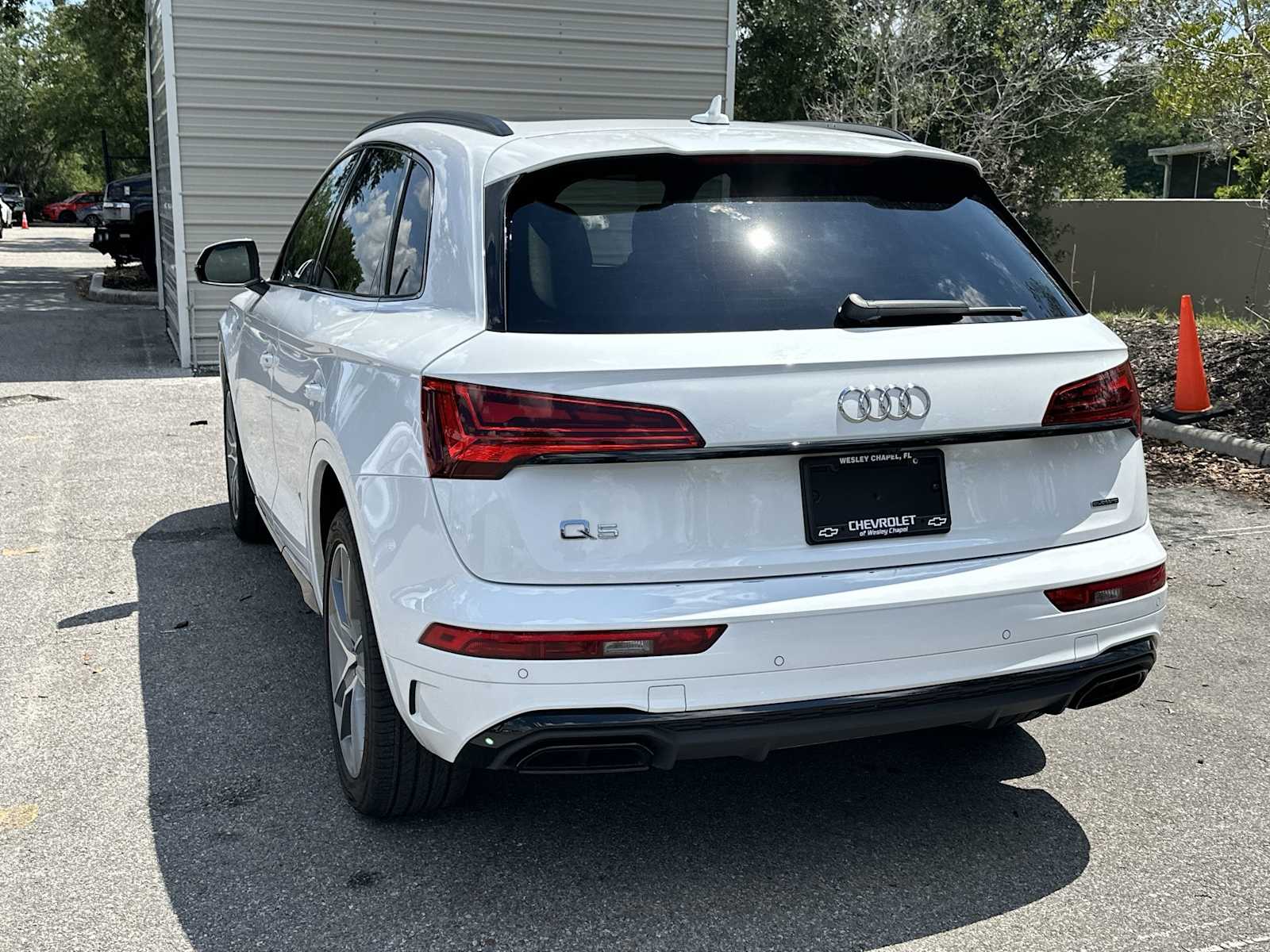 Thumbnail: 2025 Audi Q5 - 4