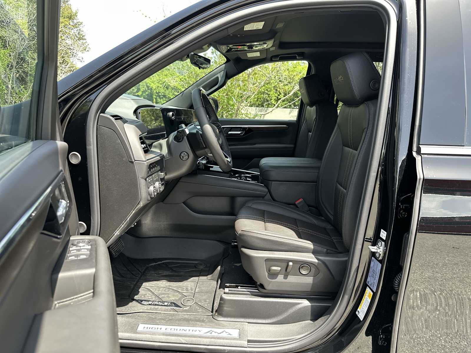 Thumbnail: 2026 Chevrolet Suburban - 2