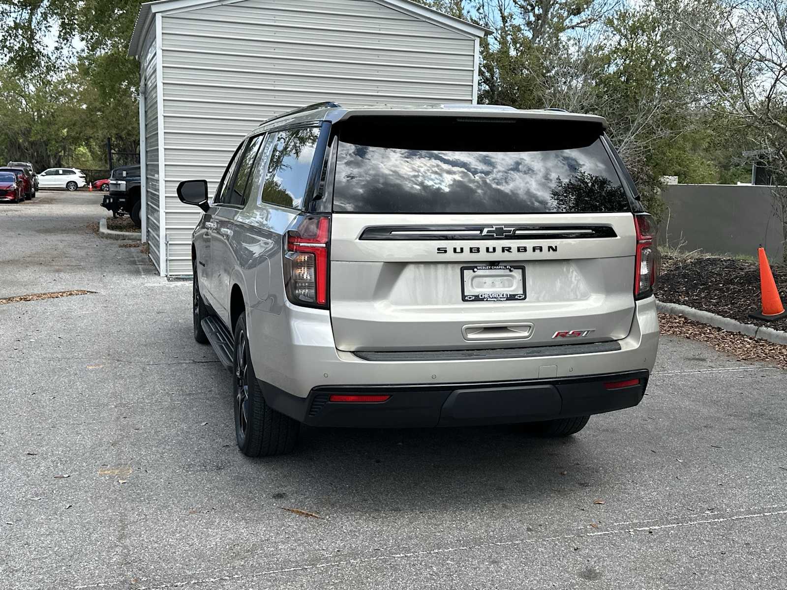 Thumbnail: 2023 Chevrolet Suburban - 4