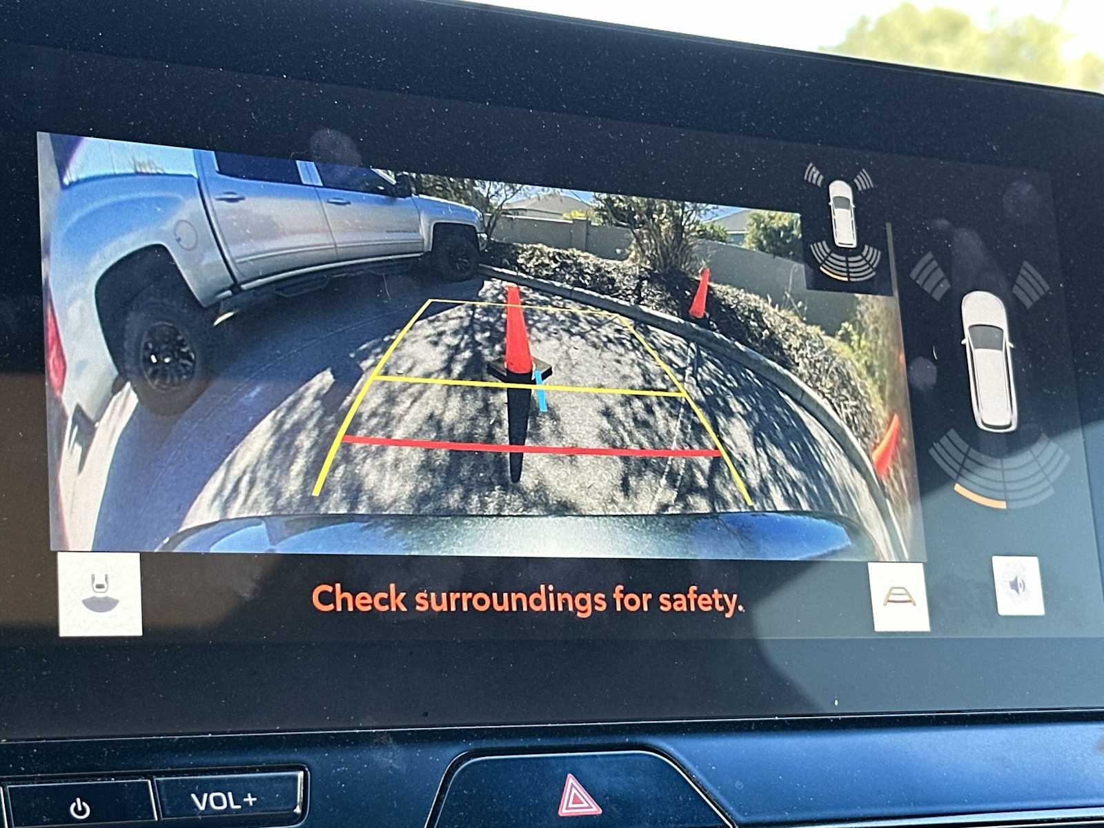 Thumbnail: 2023 Toyota Venza - 23