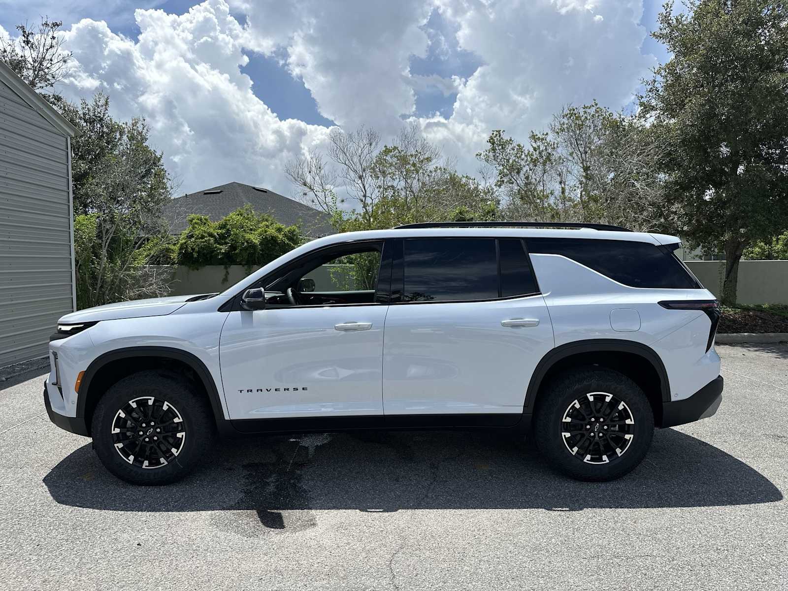 Thumbnail: 2026 Chevrolet Traverse - 3
