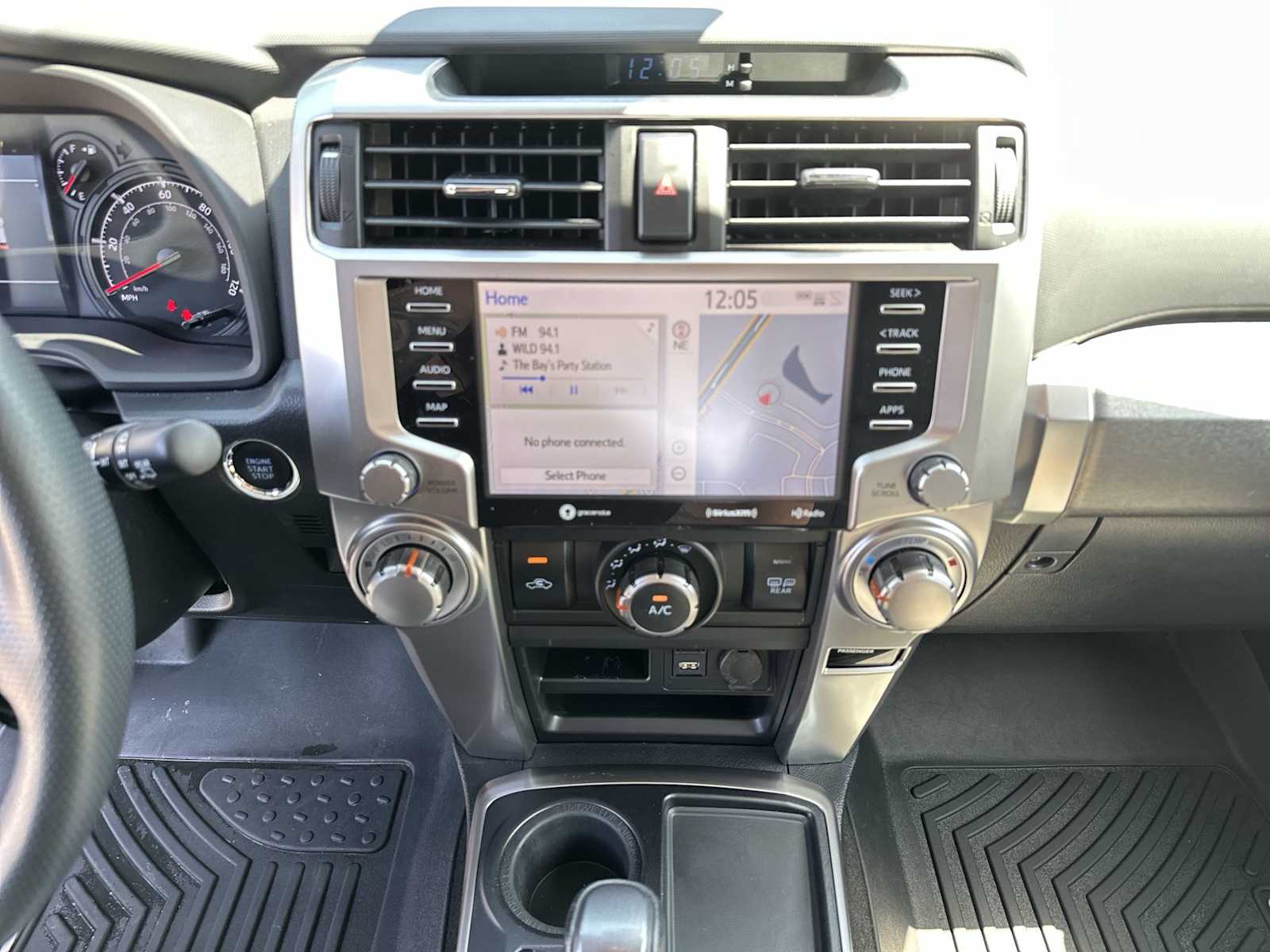 Thumbnail: 2020 Toyota 4Runner - 22