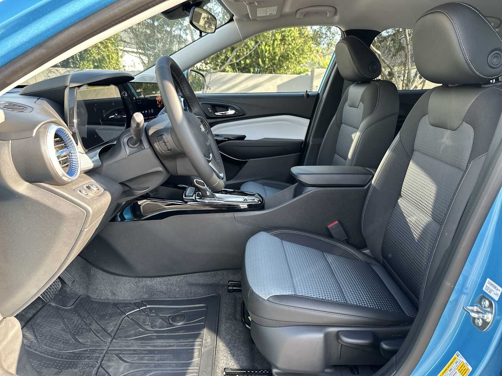 Thumbnail: 2026 Chevrolet Trax - 15