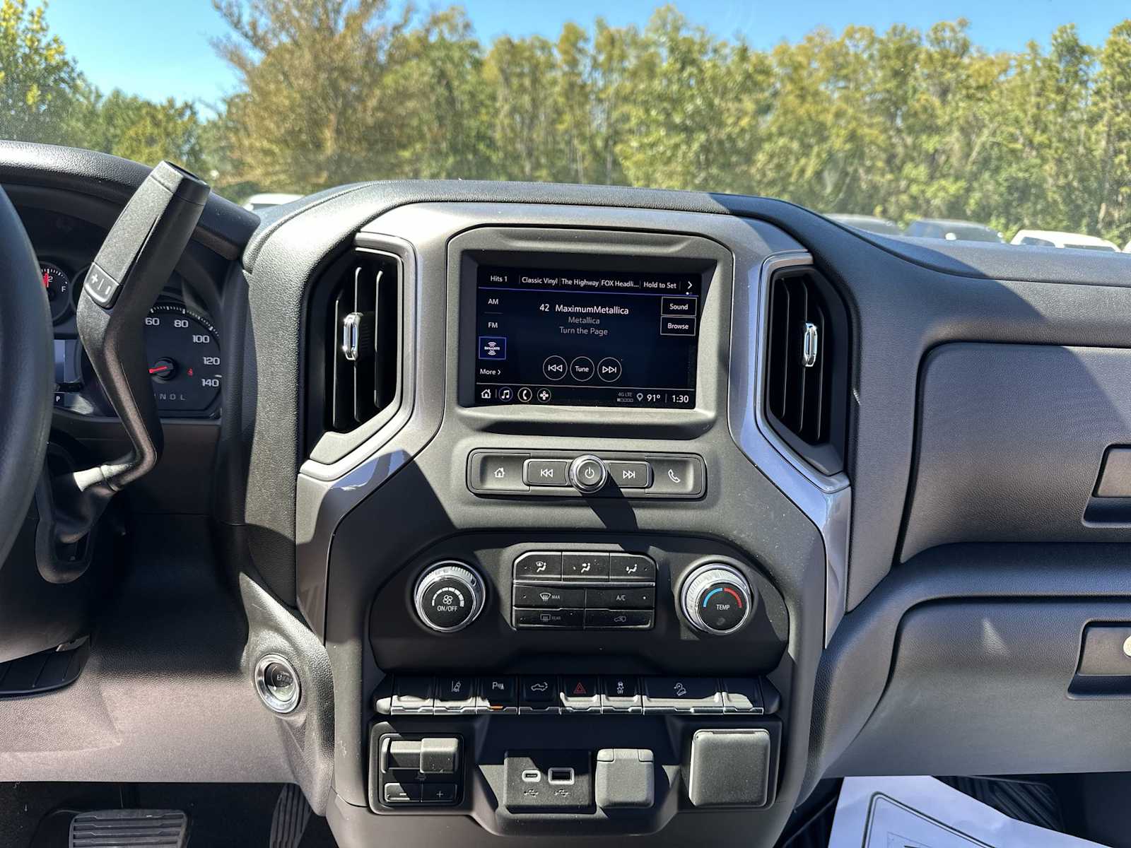 Thumbnail: 2026 Chevrolet Silverado 2500 - 21