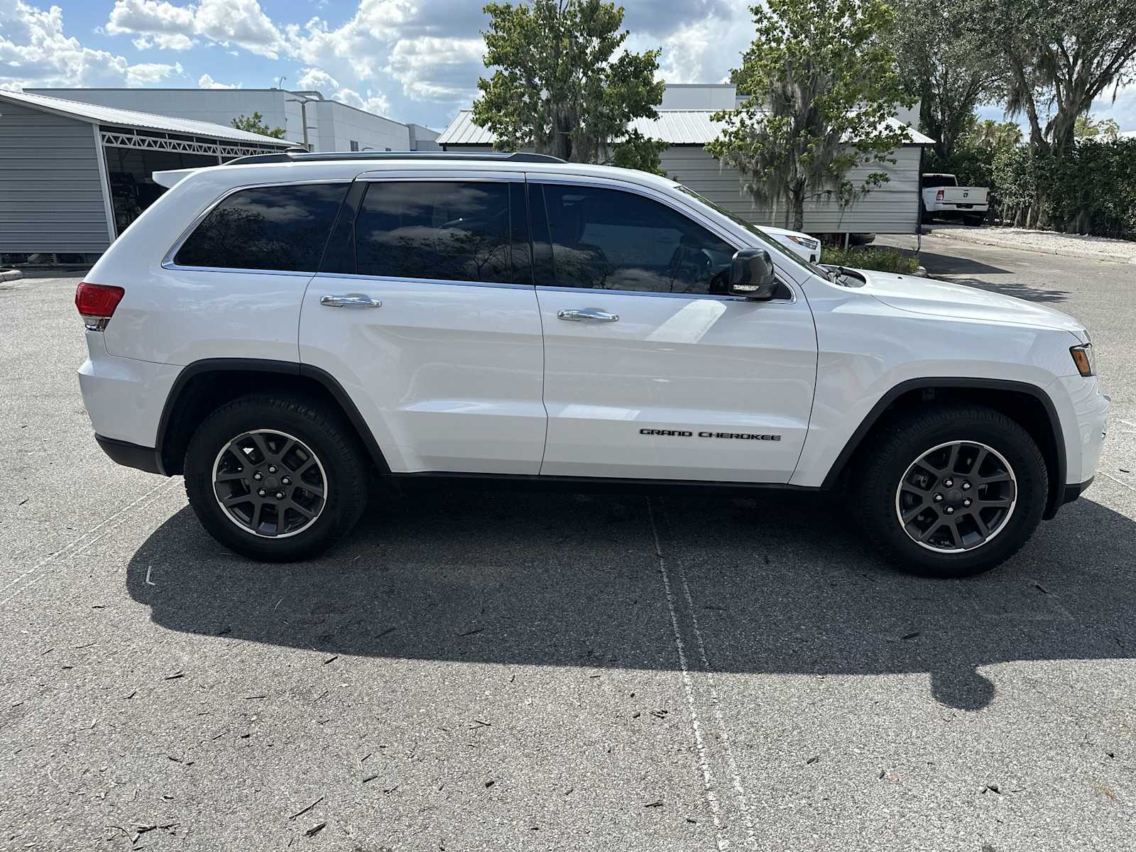 Thumbnail: 2019 Jeep Grand Cherokee - 7