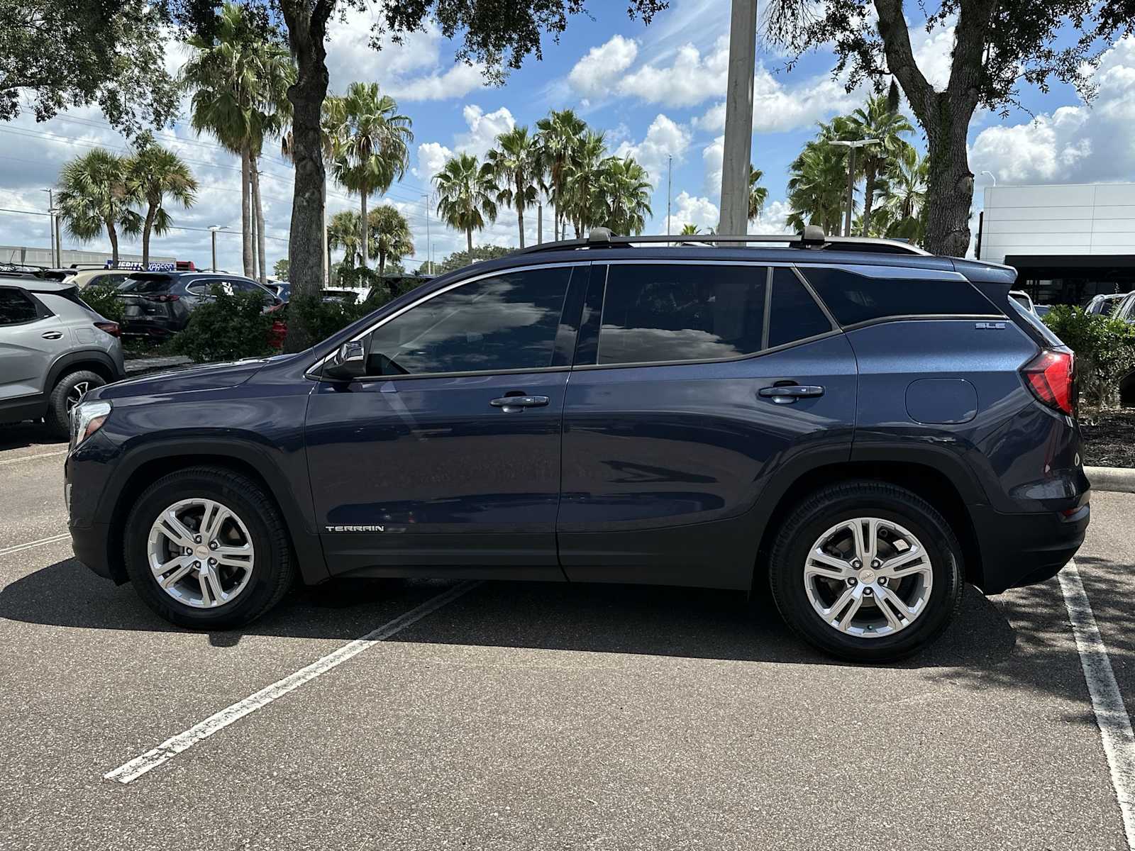 Thumbnail: 2019 GMC Terrain - 3