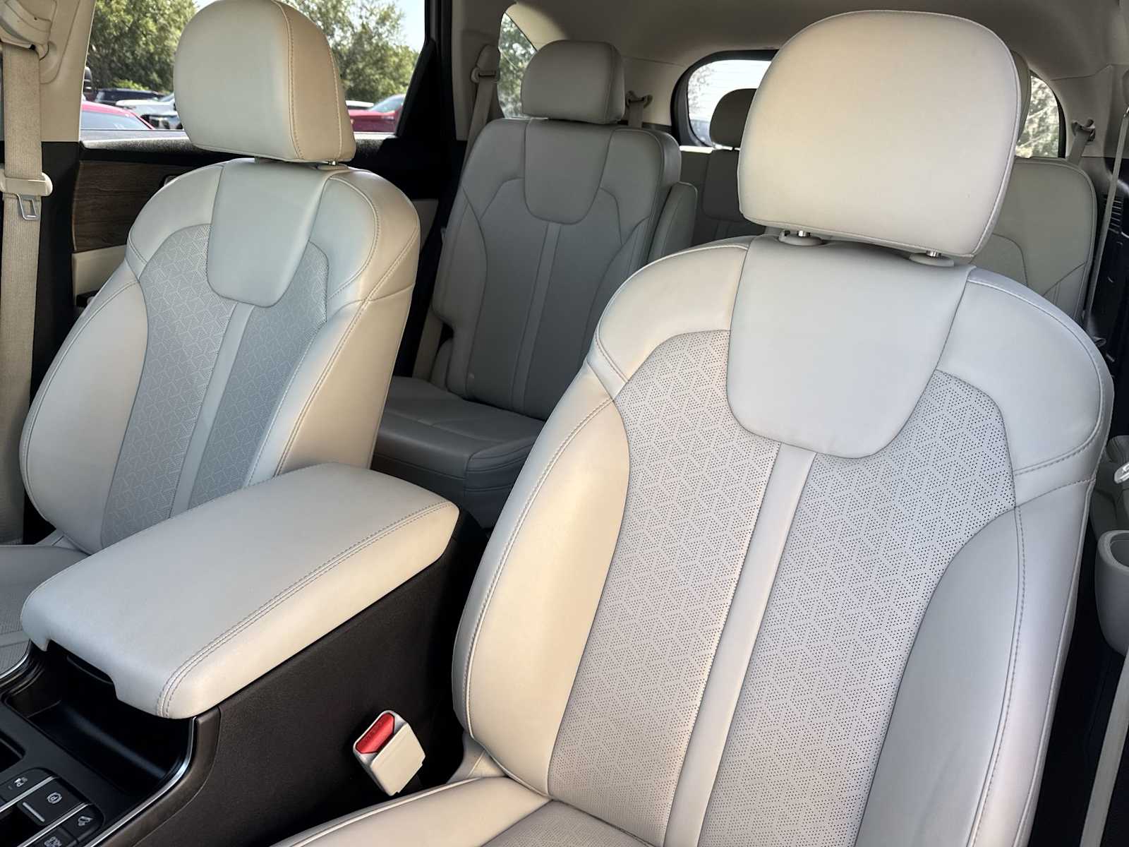 2023 Kia Sorento EX 22