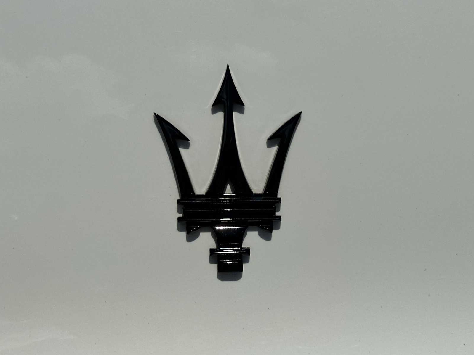 Thumbnail: 2023 Maserati Levante - 10