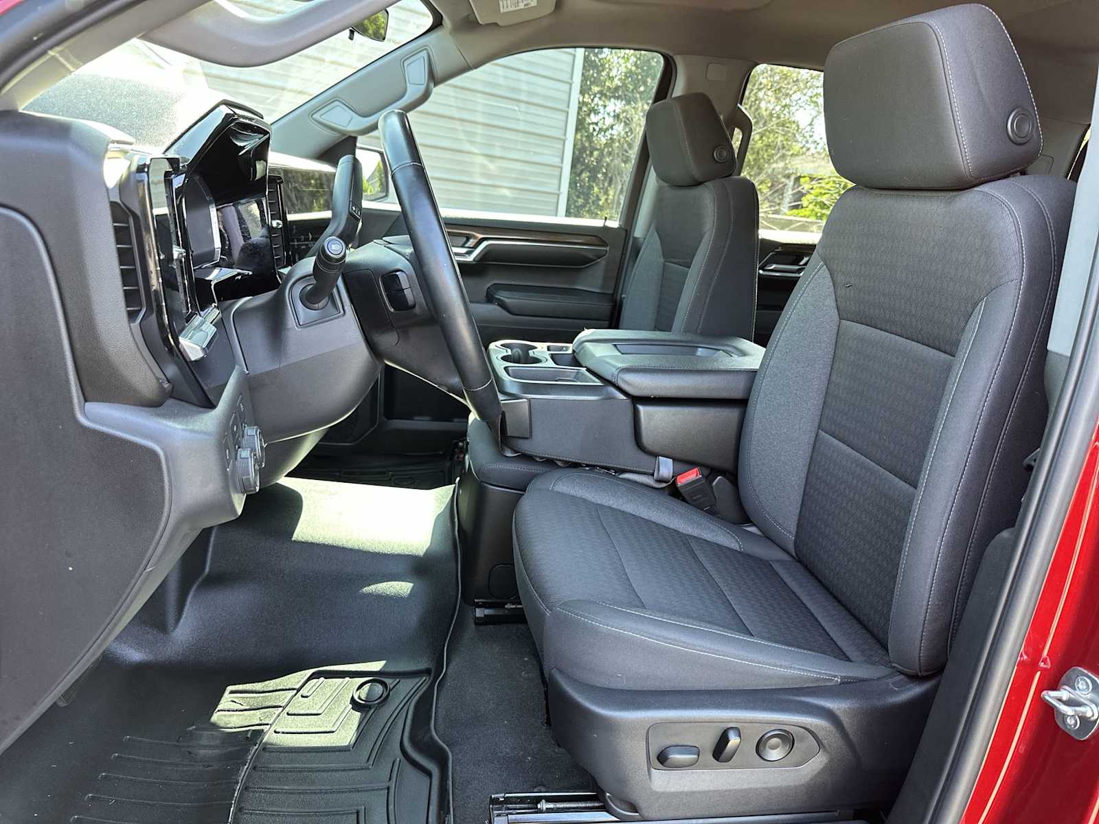 Thumbnail: 2023 Chevrolet Silverado 1500 - 21