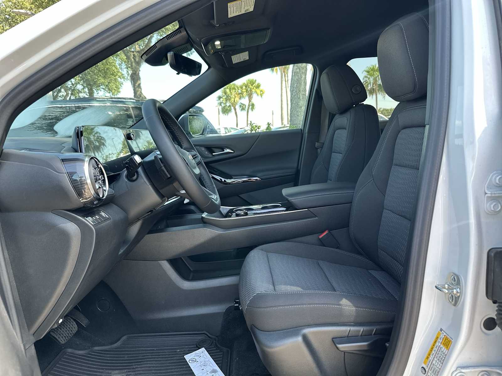 Thumbnail: 2026 Chevrolet Equinox - 2