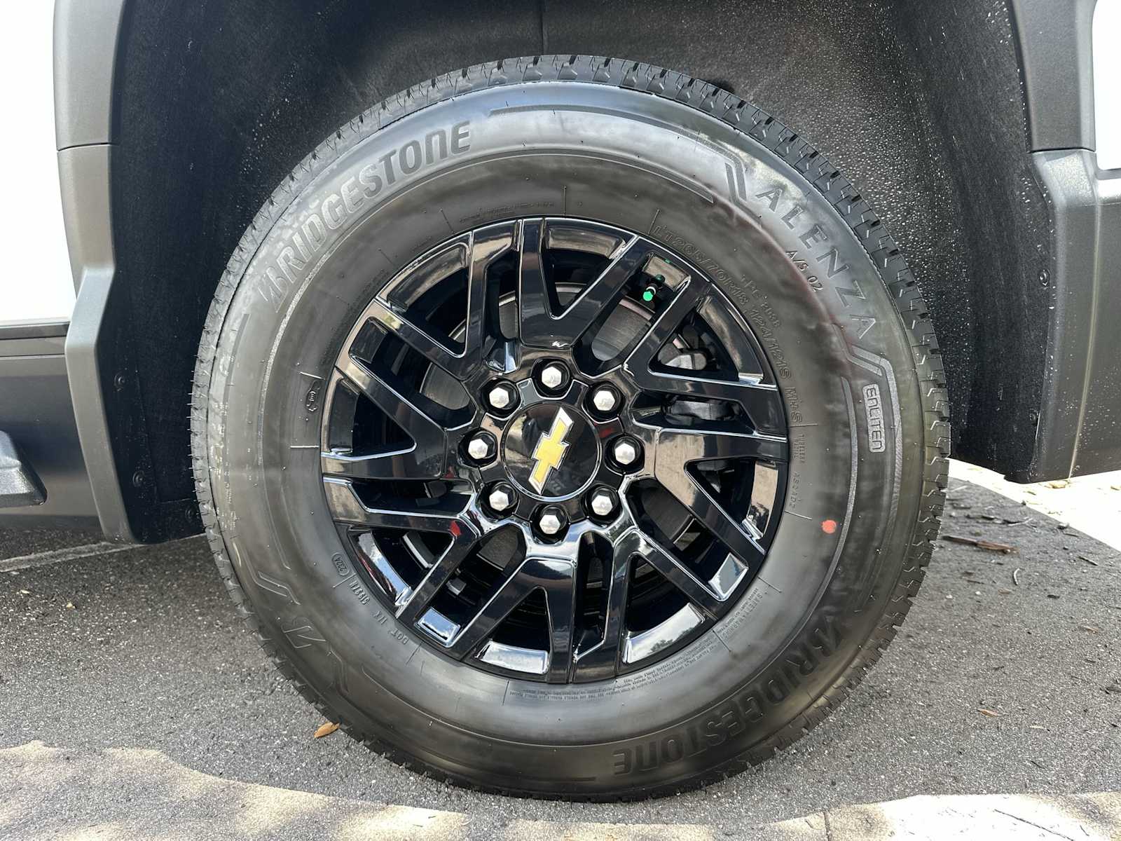 Thumbnail: 2026 Chevrolet Silverado EV - 10