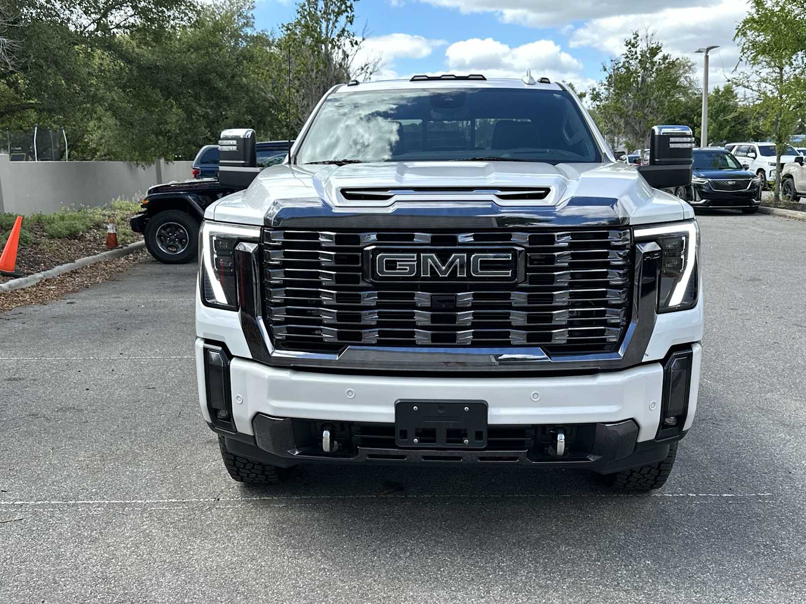 Thumbnail: 2024 GMC Sierra 3500 - 9