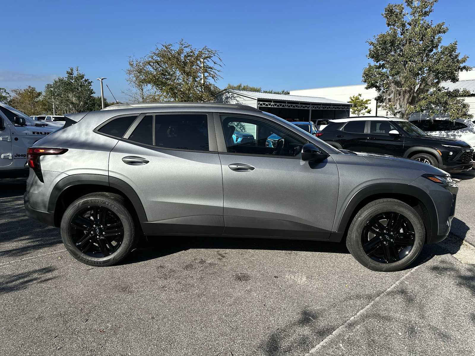 Thumbnail: 2026 Chevrolet Trax - 7