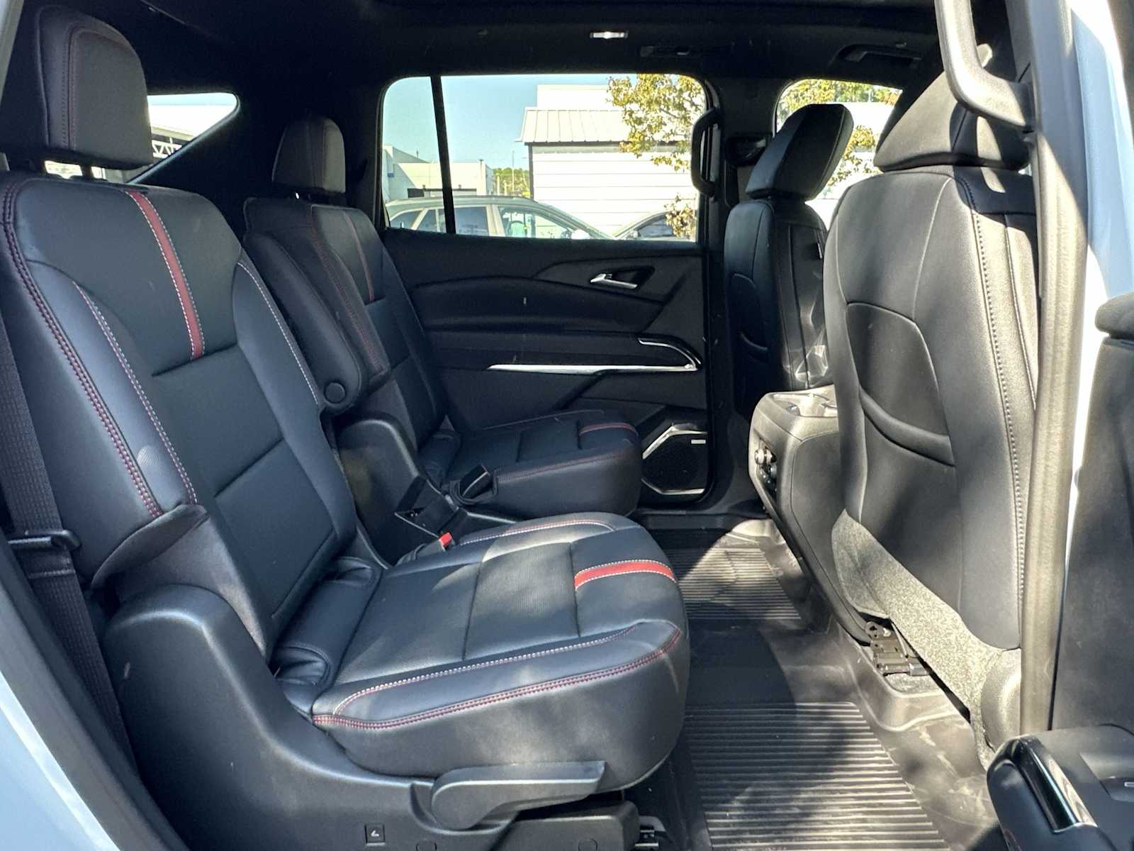 Thumbnail: 2026 Chevrolet Traverse - 18