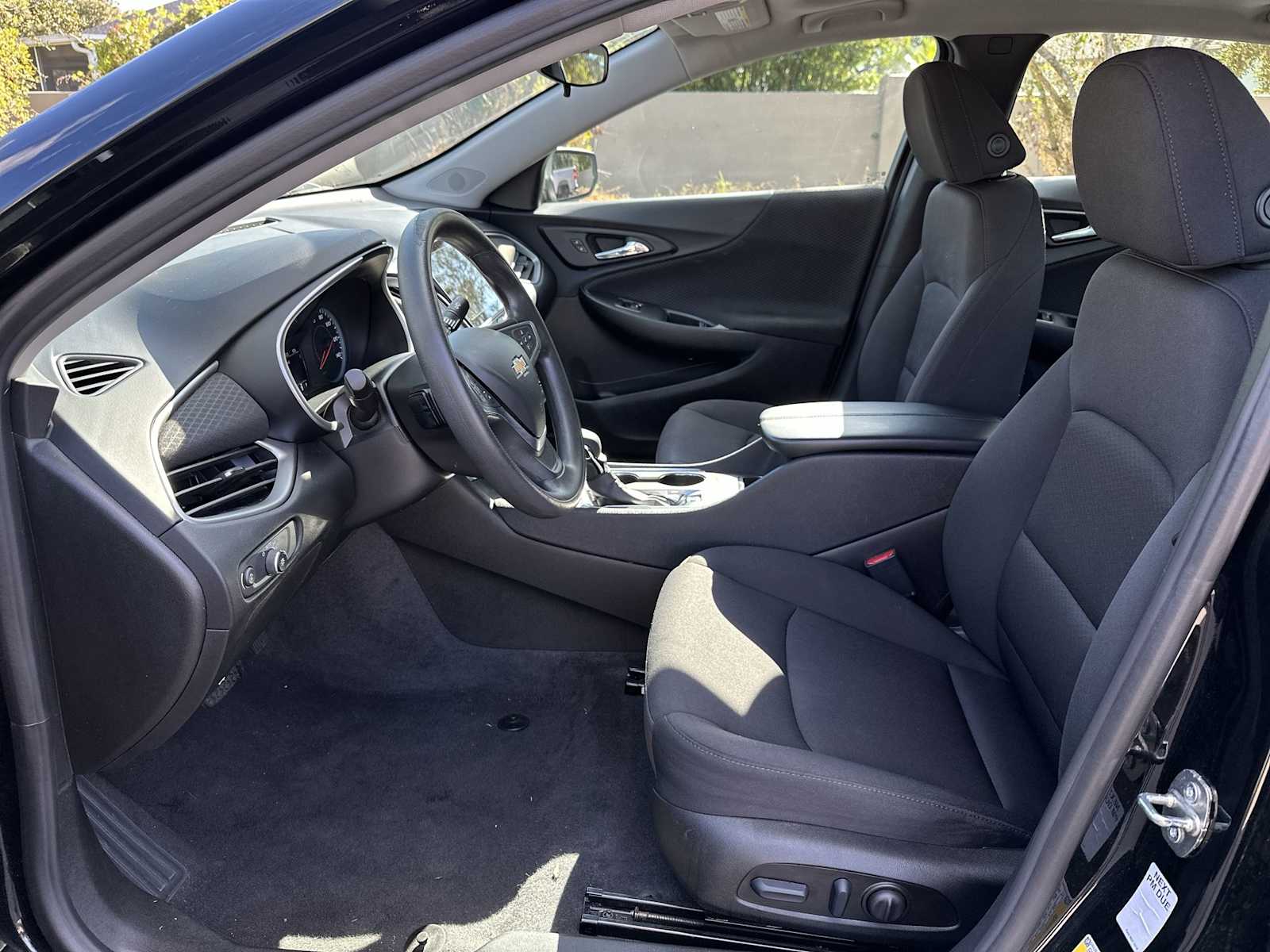 Thumbnail: 2023 Chevrolet Malibu - 15