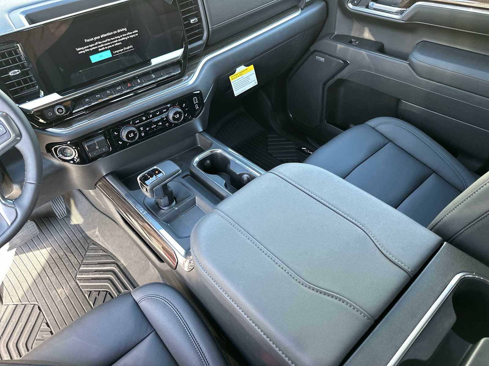 Thumbnail: 2026 Chevrolet Silverado 1500 - 21