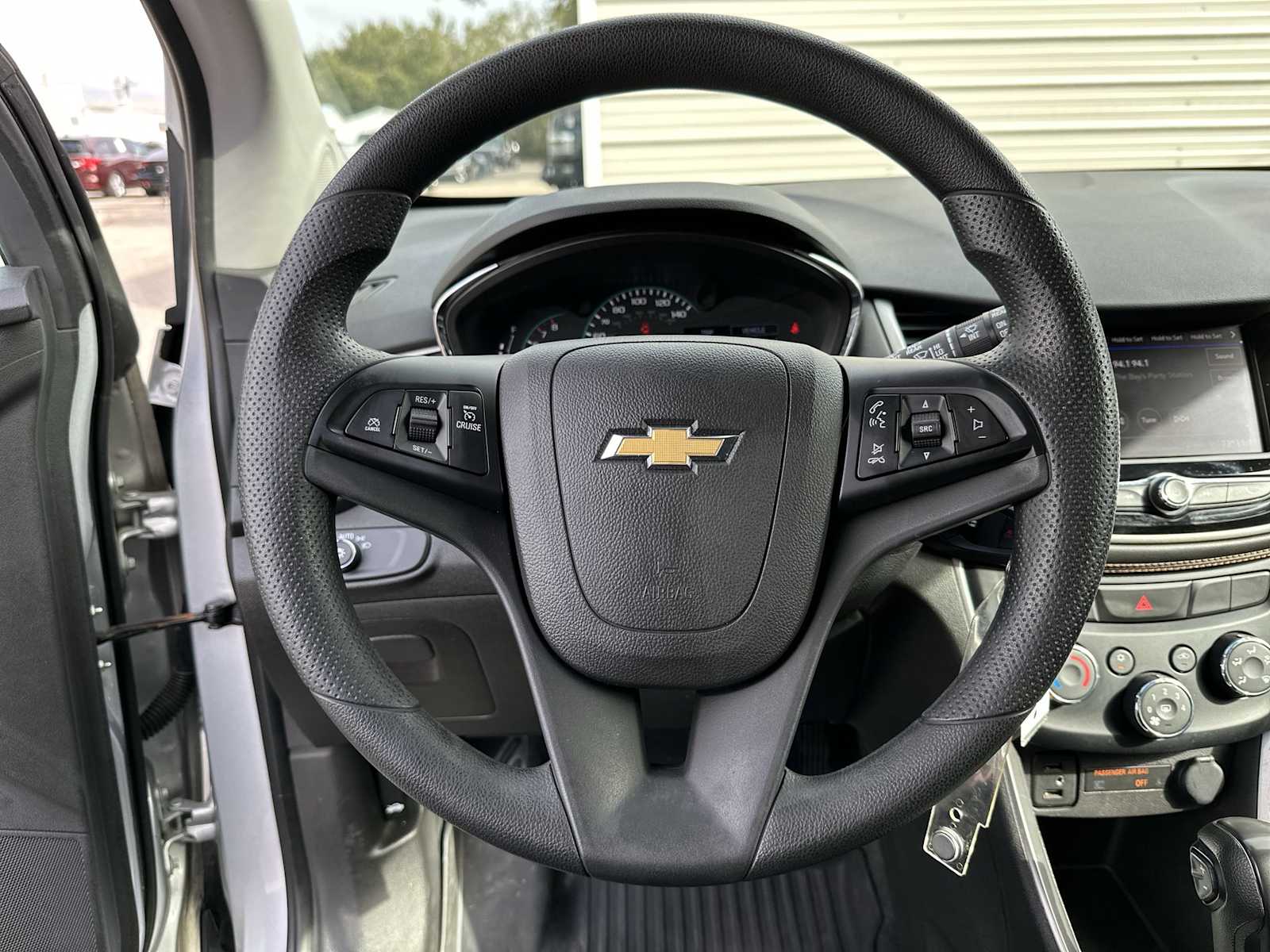 Thumbnail: 2020 Chevrolet Trax - 20