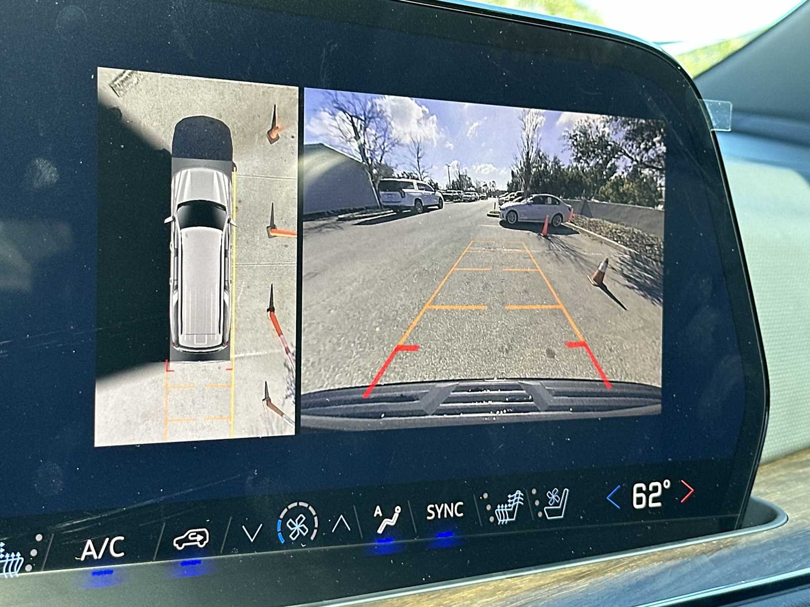 Thumbnail: 2026 Chevrolet Suburban - 23