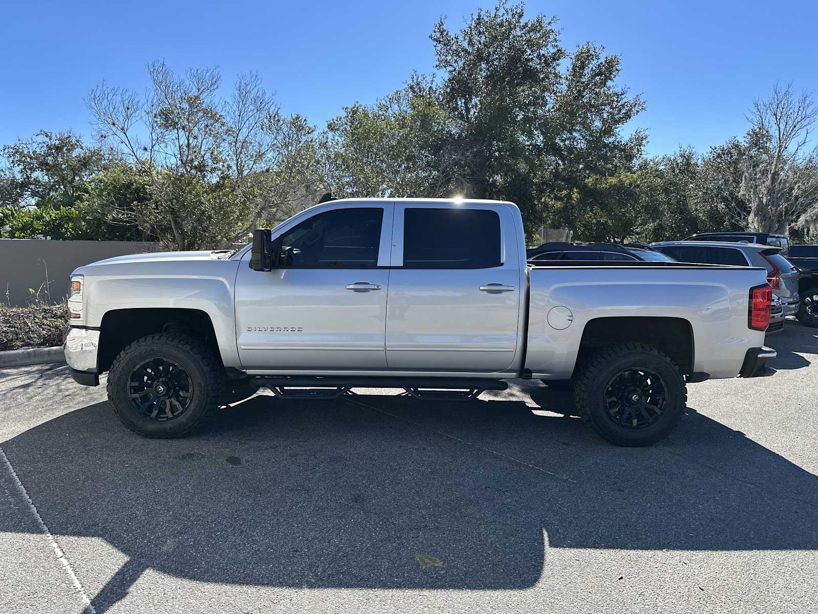 Thumbnail: 2018 Chevrolet Silverado 1500 - 3