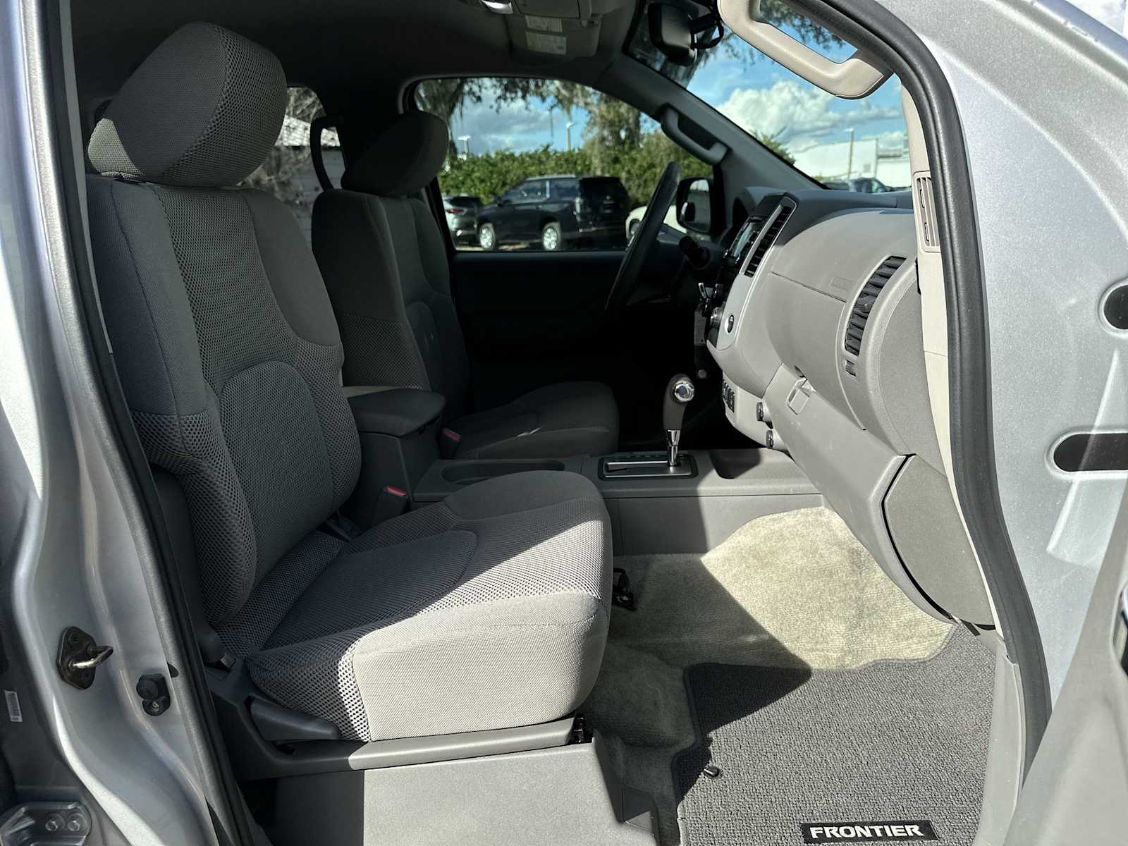 Thumbnail: 2014 Nissan Frontier - 19