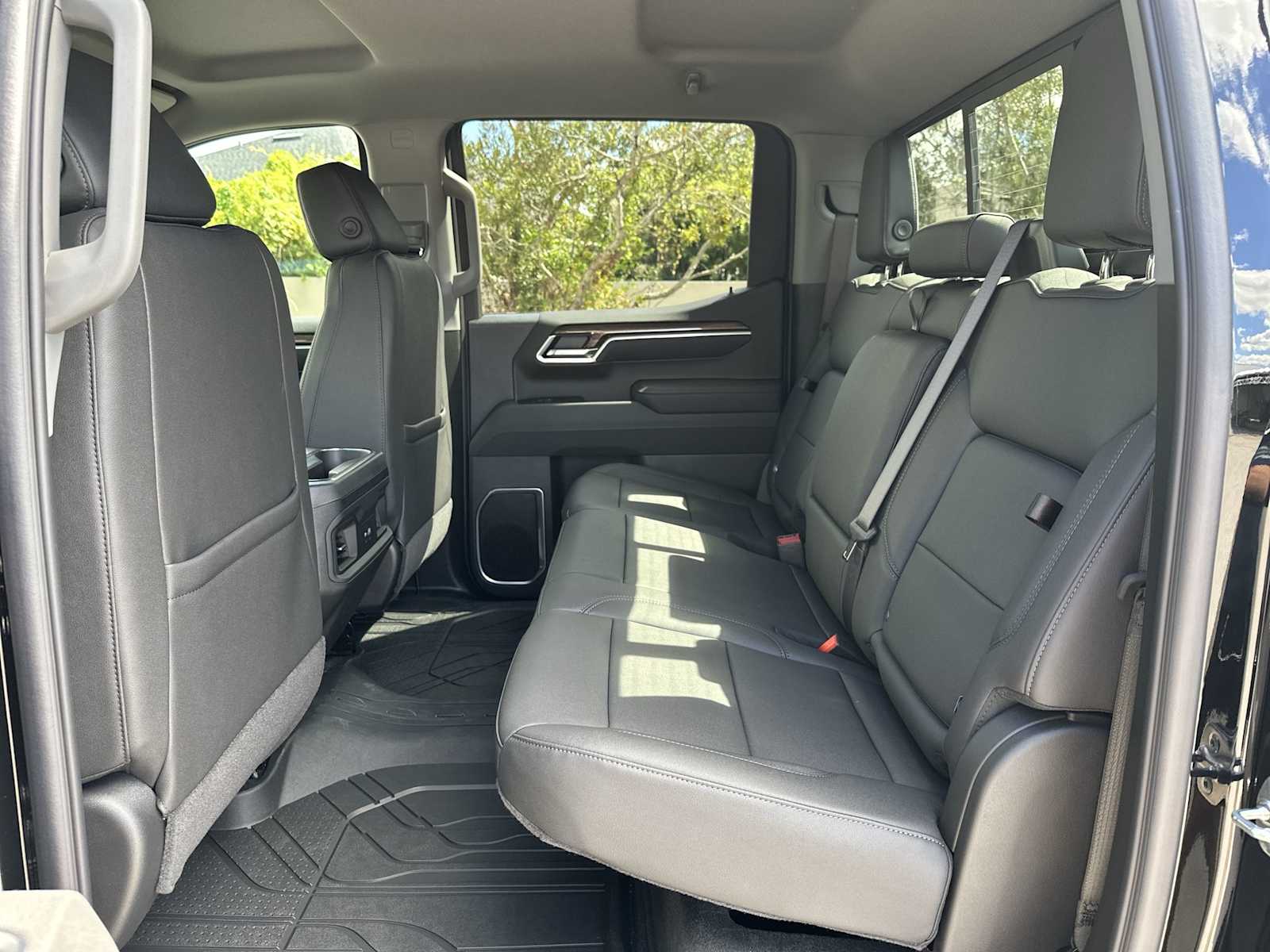 Thumbnail: 2026 Chevrolet Silverado 1500 - 17