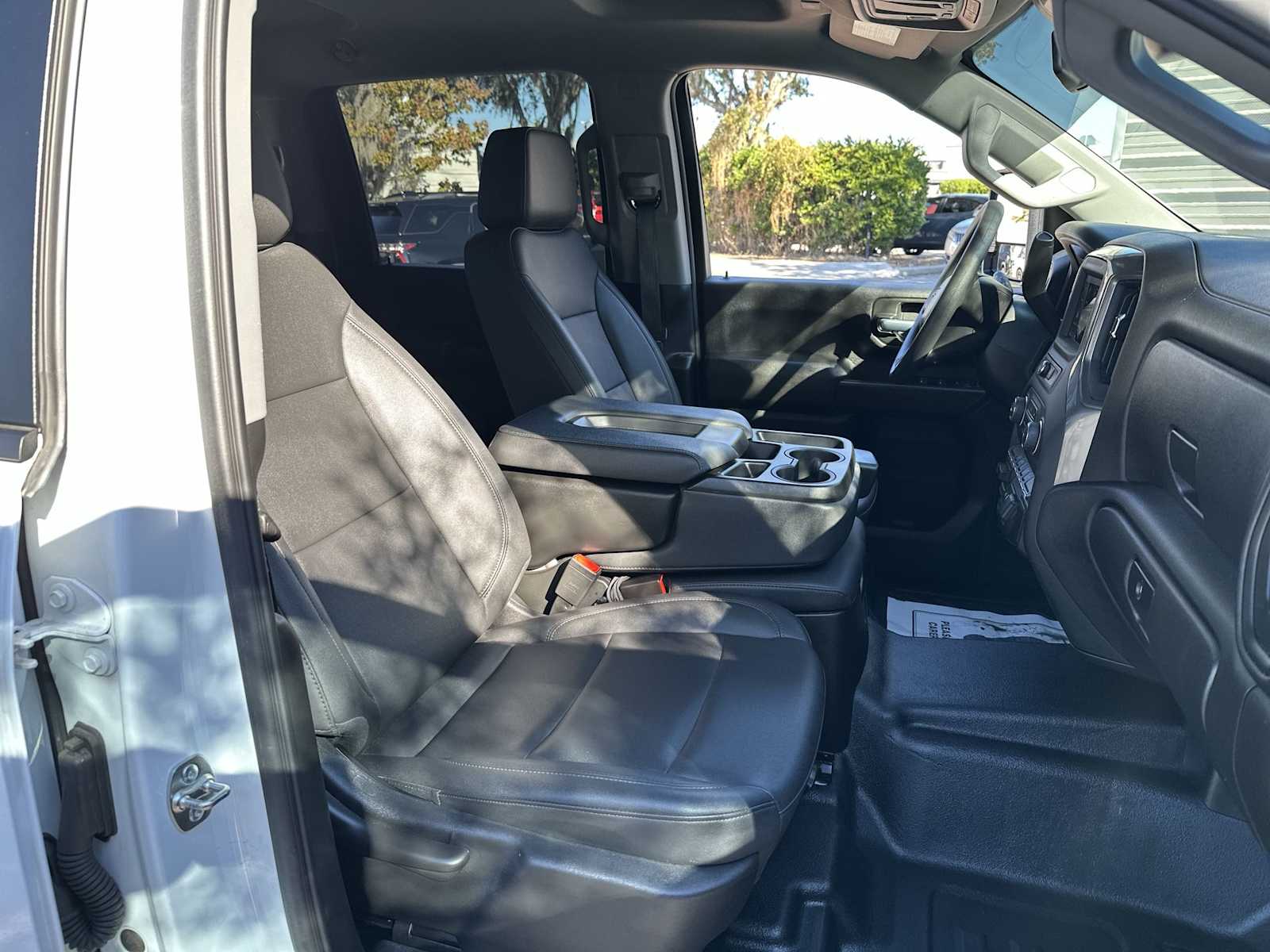 Thumbnail: 2025 Chevrolet Silverado 2500 - 19