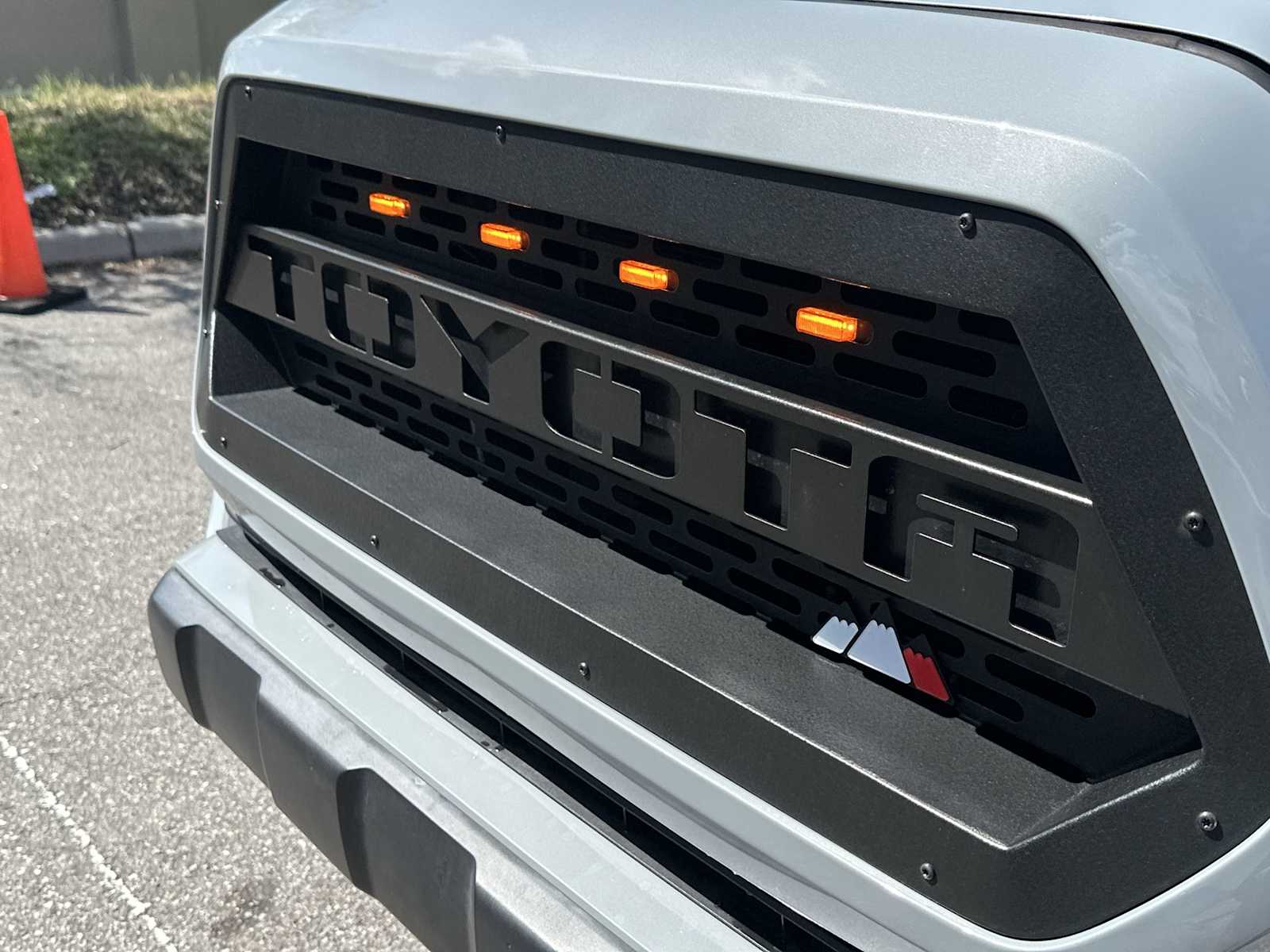Thumbnail: 2021 Toyota Tacoma - 10