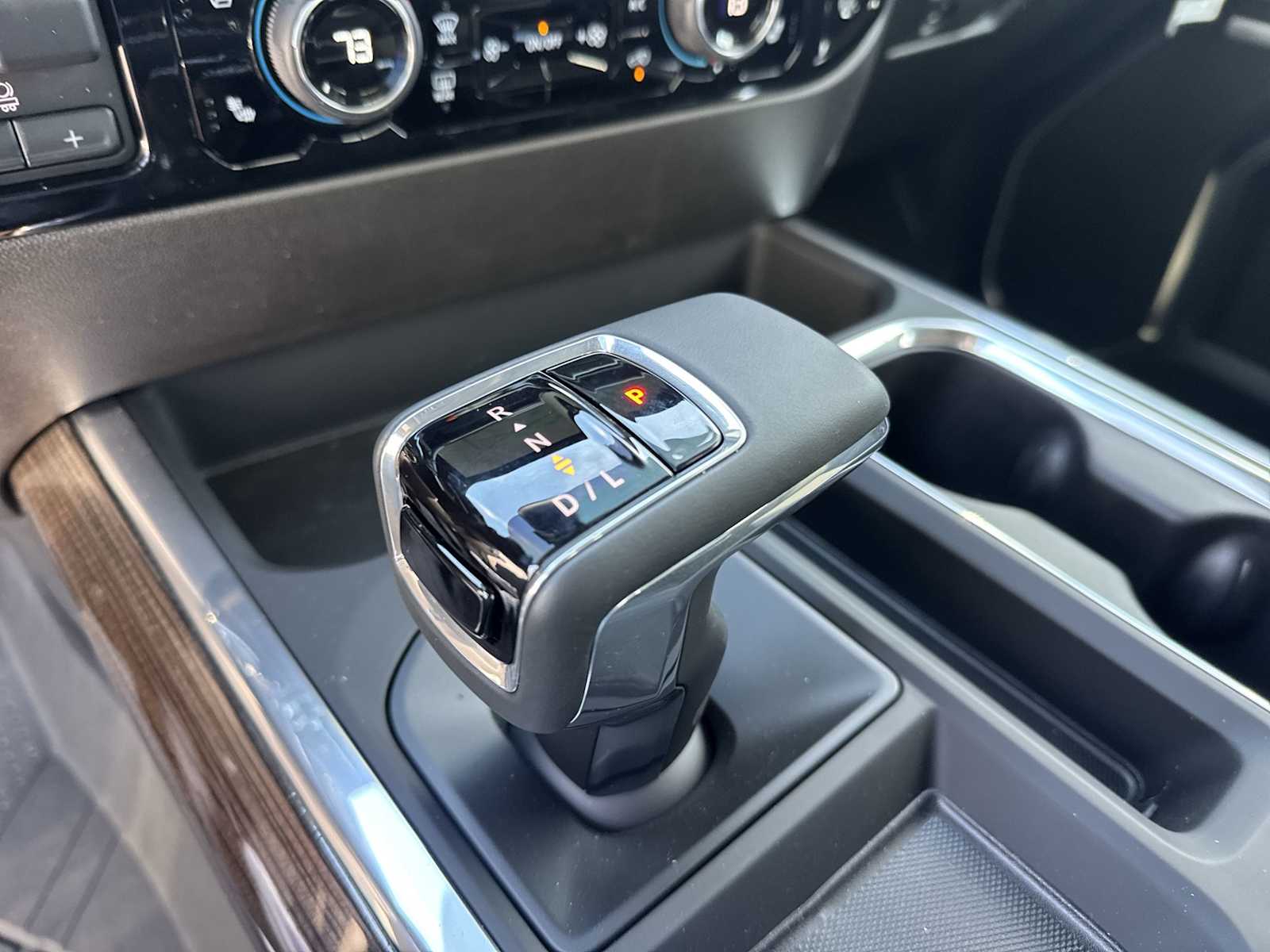 2025 Chevrolet Silverado 1500 RST 32