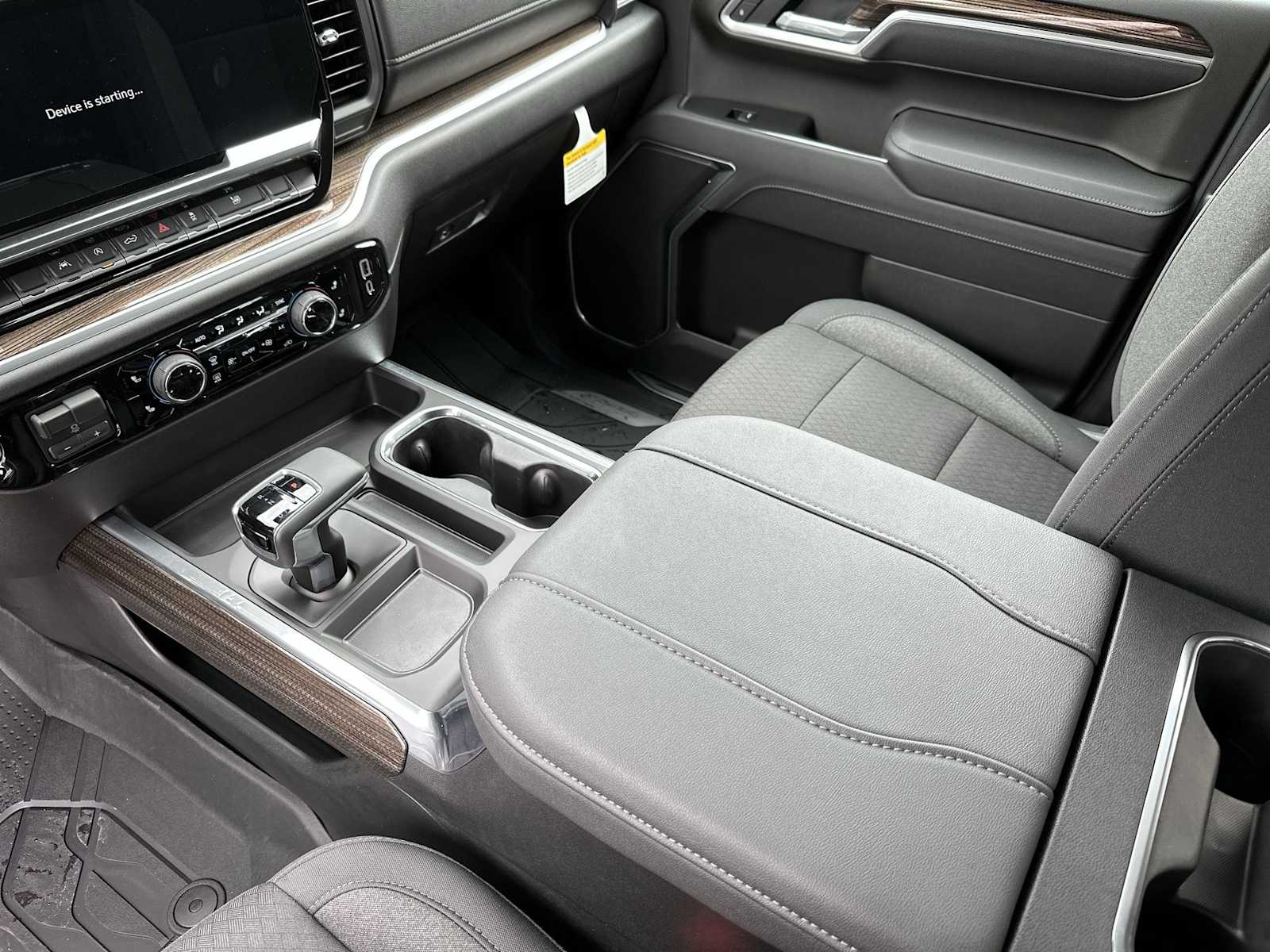 Thumbnail: 2026 Chevrolet Silverado 1500 - 21