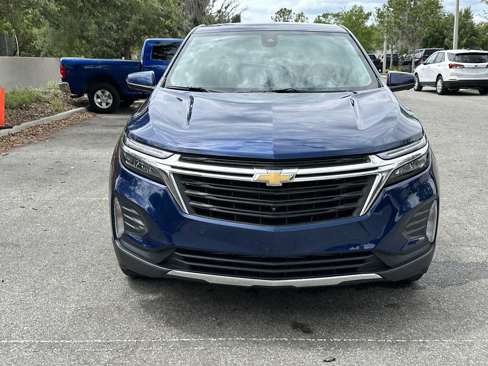 Thumbnail: 2022 Chevrolet Equinox - 9