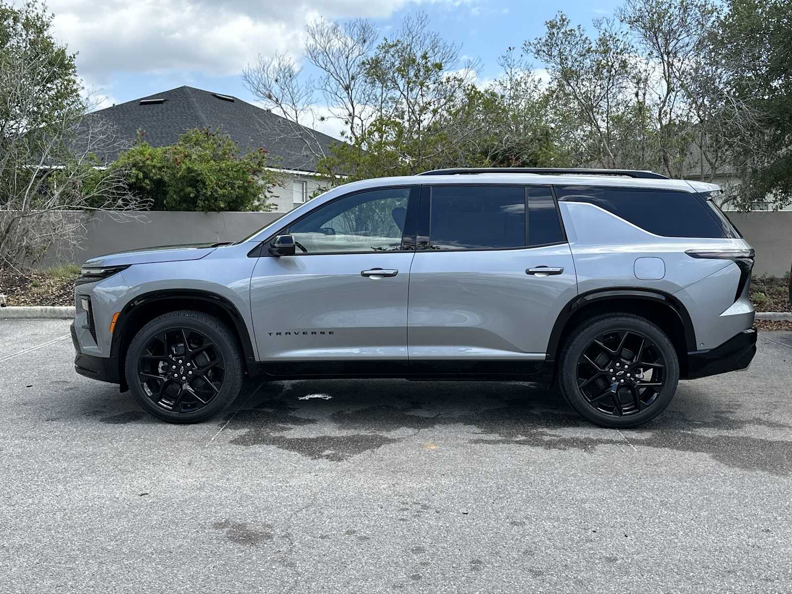 Thumbnail: 2026 Chevrolet Traverse - 3