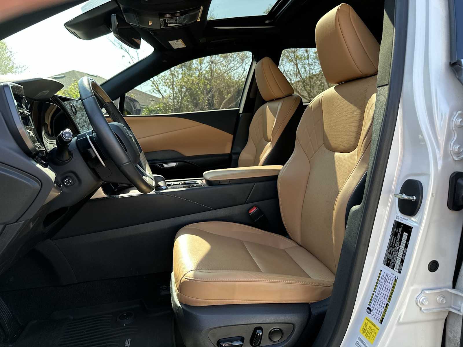 Thumbnail: 2023 Lexus RX - 2