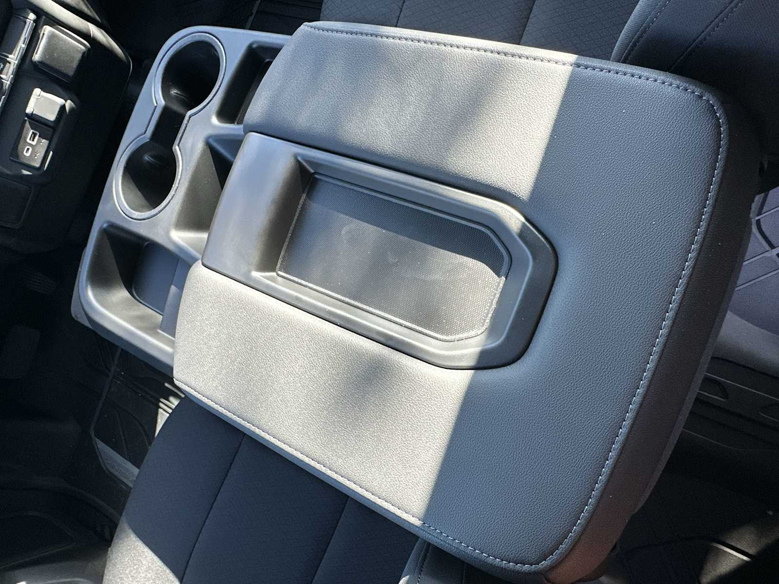 Thumbnail: 2026 Chevrolet Silverado 1500 - 21