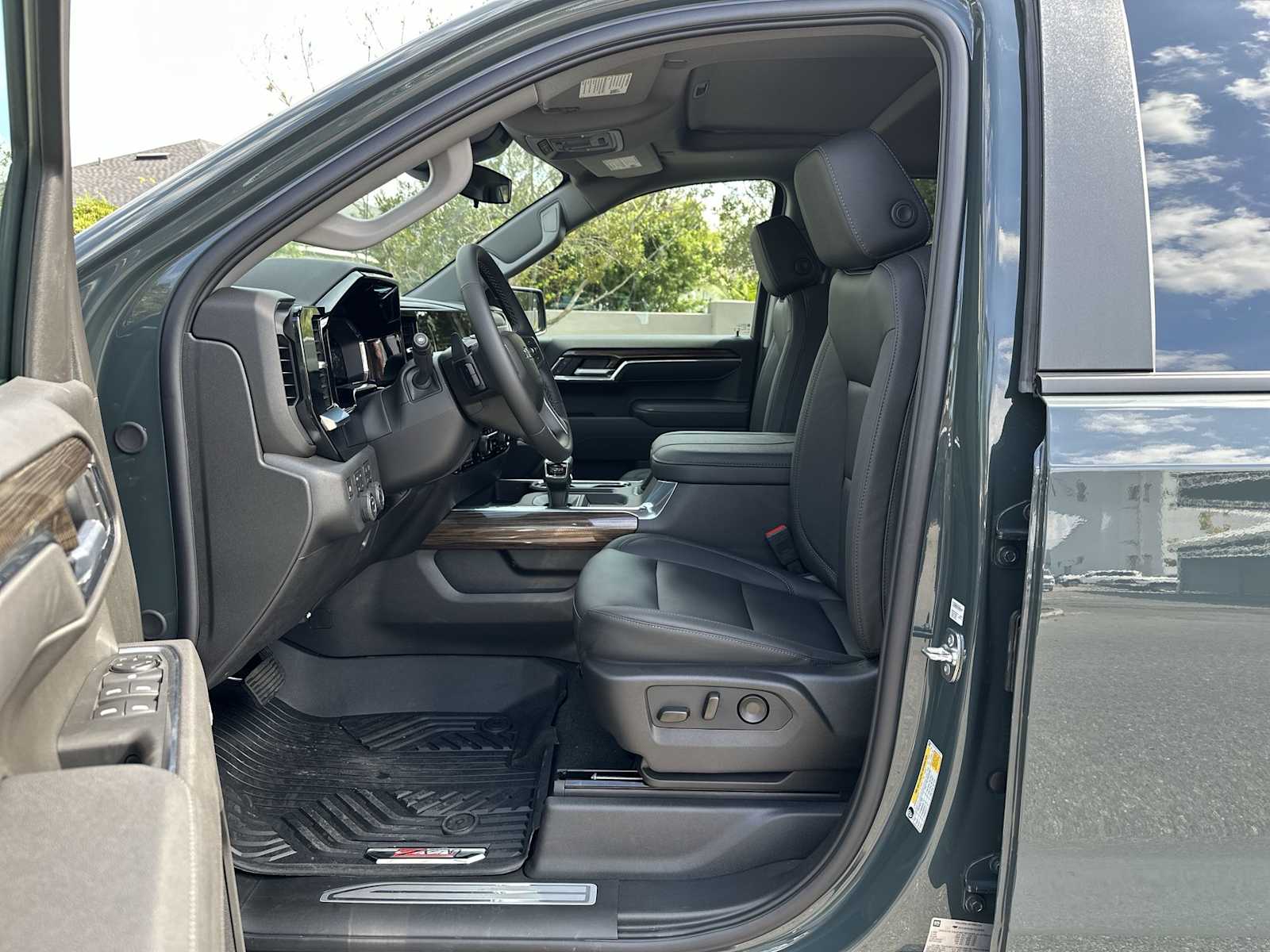 Thumbnail: 2026 Chevrolet Silverado 1500 - 2