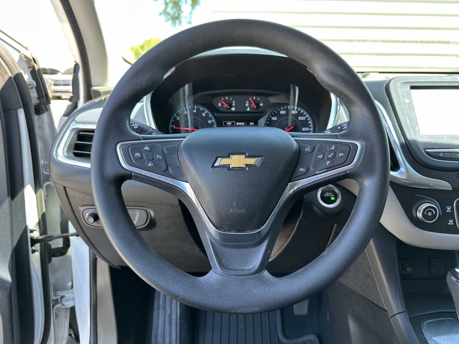 Thumbnail: 2018 Chevrolet Equinox - 20