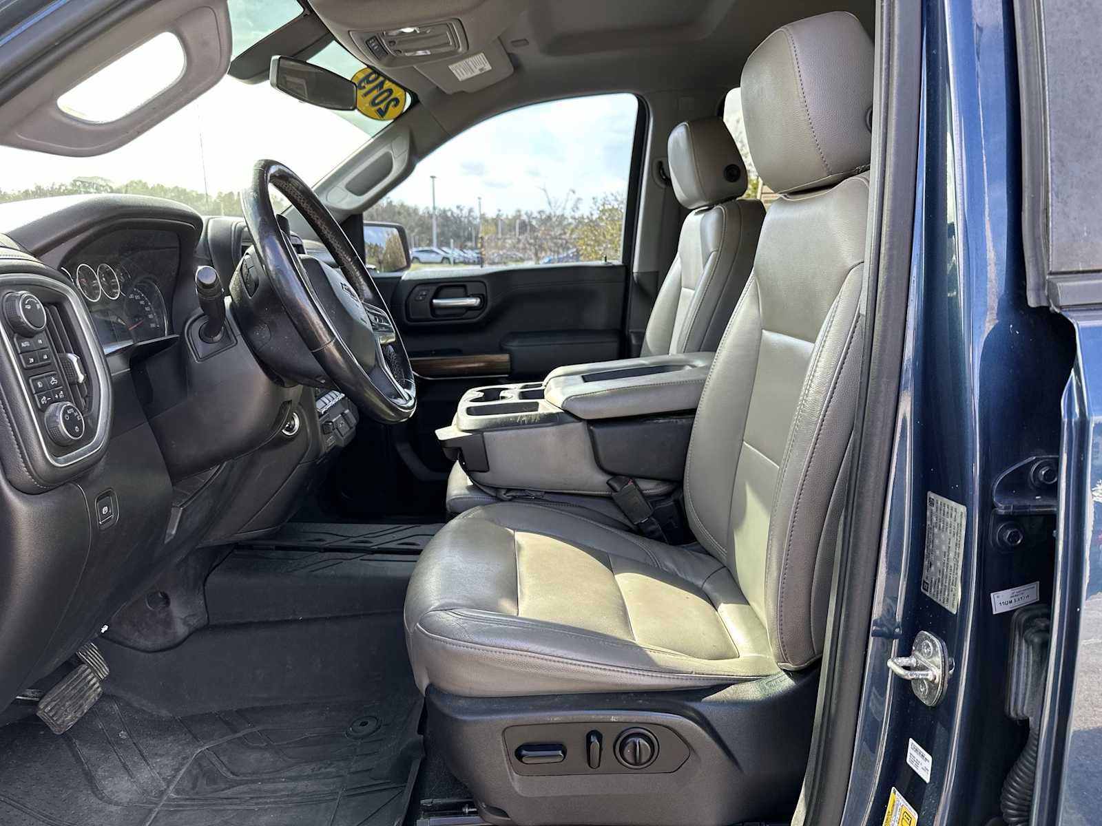 Thumbnail: 2019 Chevrolet Silverado 1500 - 2