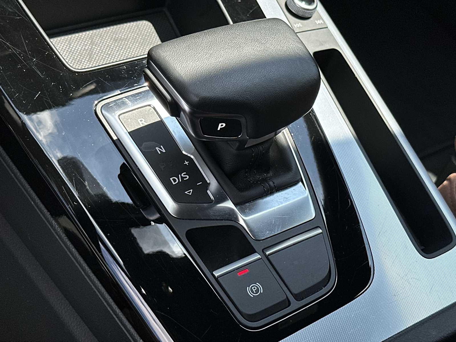 Thumbnail: 2025 Audi Q5 - 23