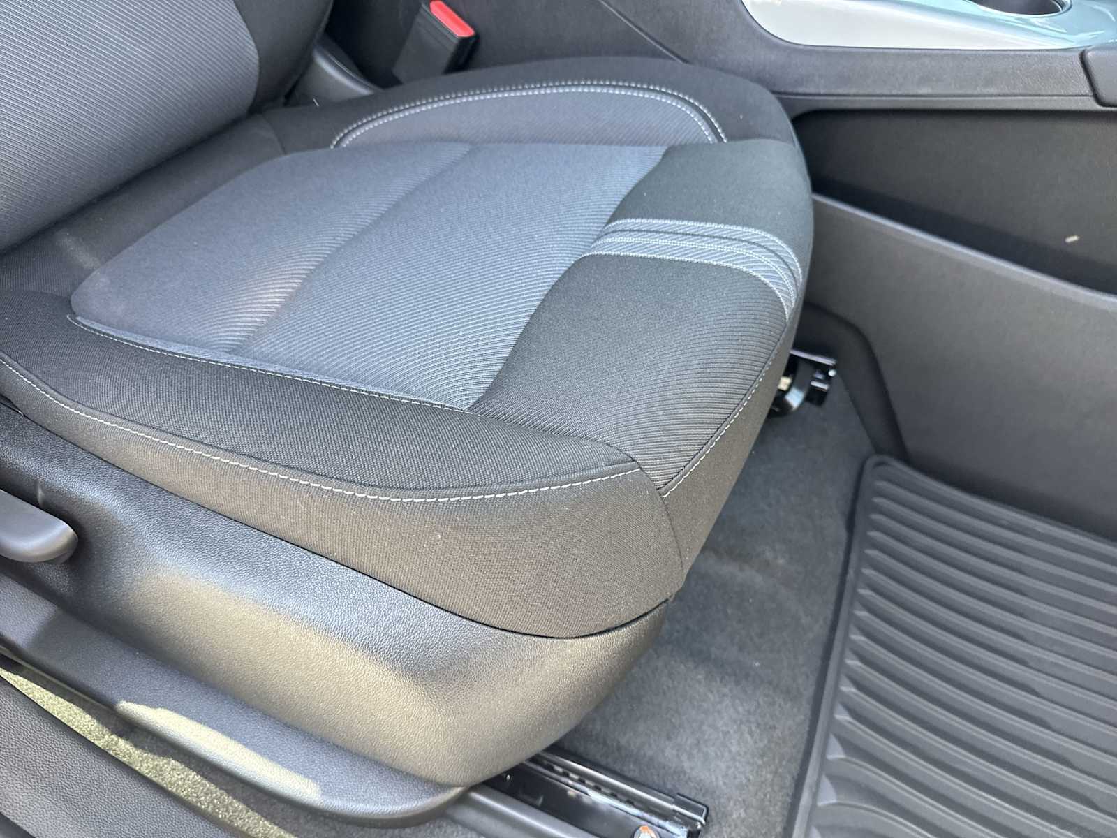 Thumbnail: 2025 Chevrolet Blazer - 25