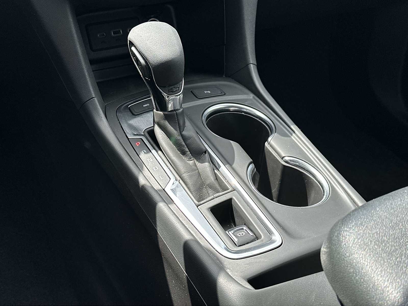 Thumbnail: 2024 Chevrolet Equinox - 24