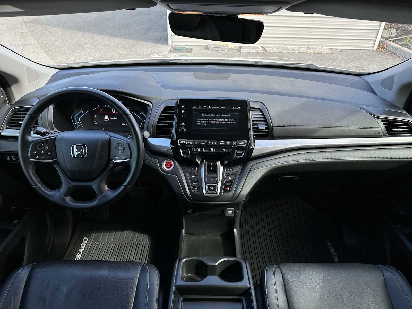 Thumbnail: 2023 Honda Odyssey - 14