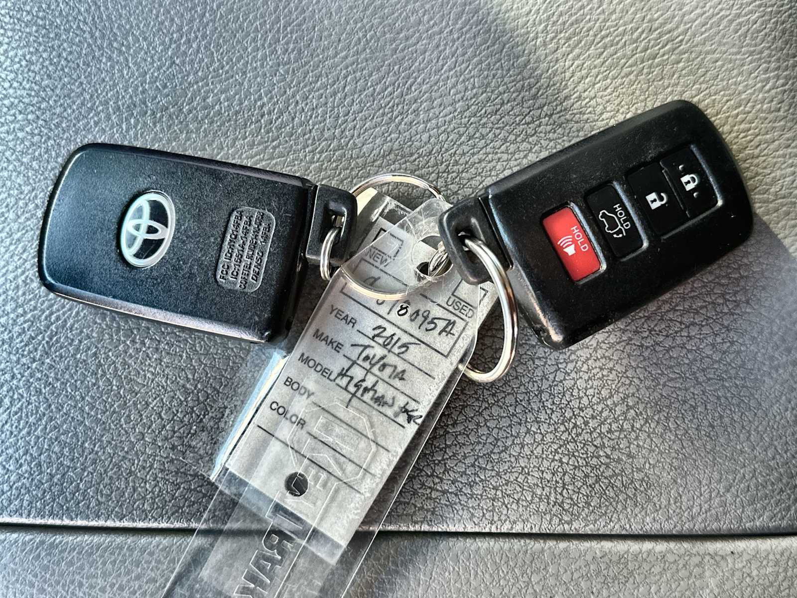 Thumbnail: 2015 Toyota Highlander - 26