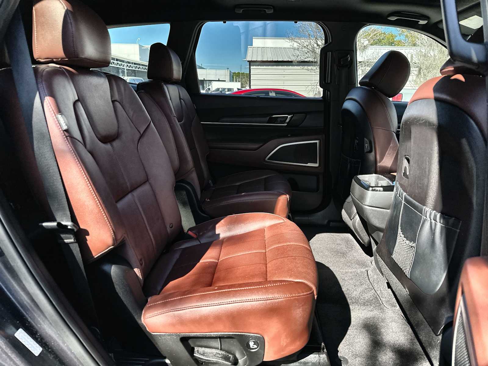 Thumbnail: 2023 Kia Telluride - 19