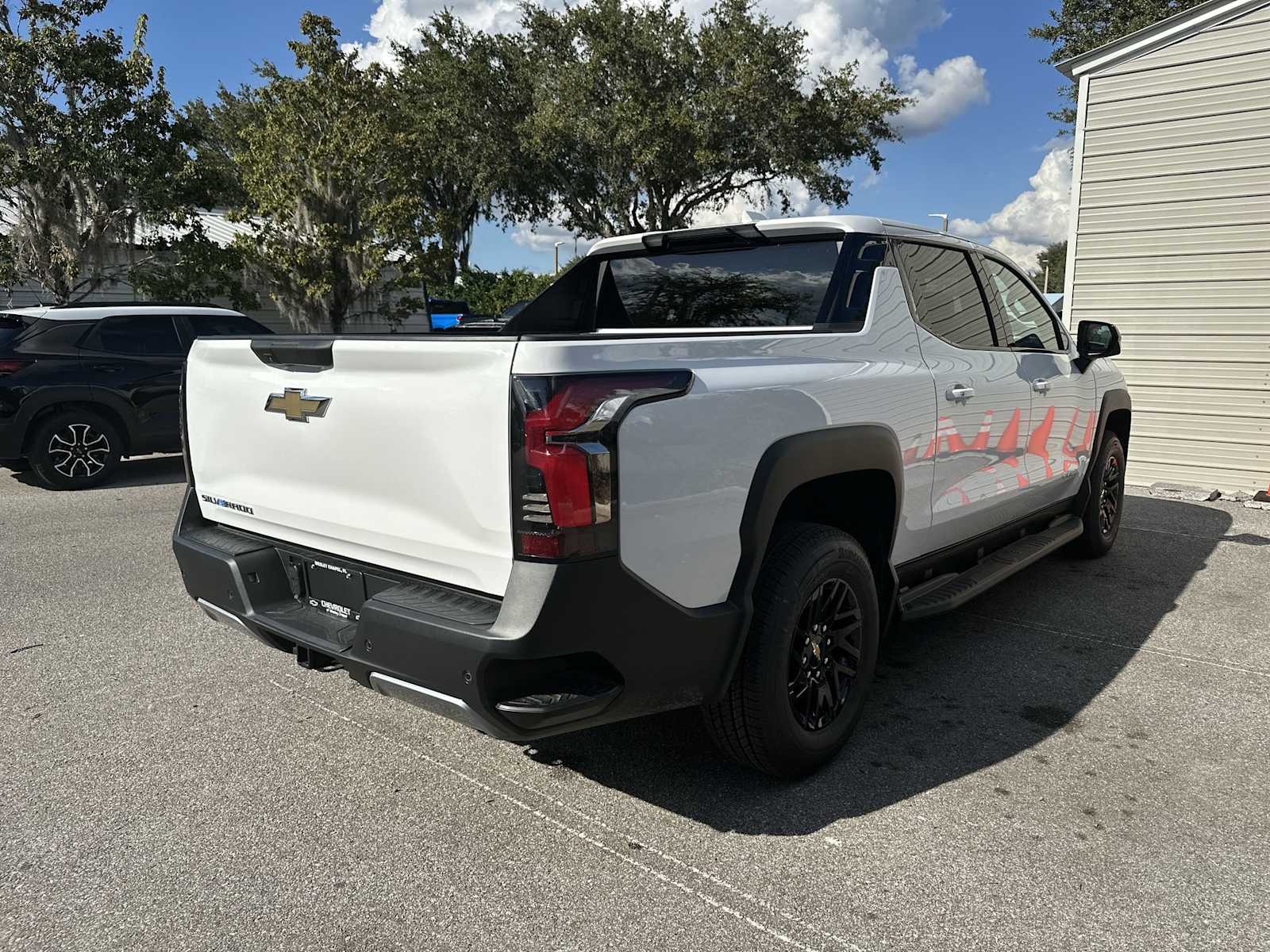 Thumbnail: 2026 Chevrolet Silverado EV - 6