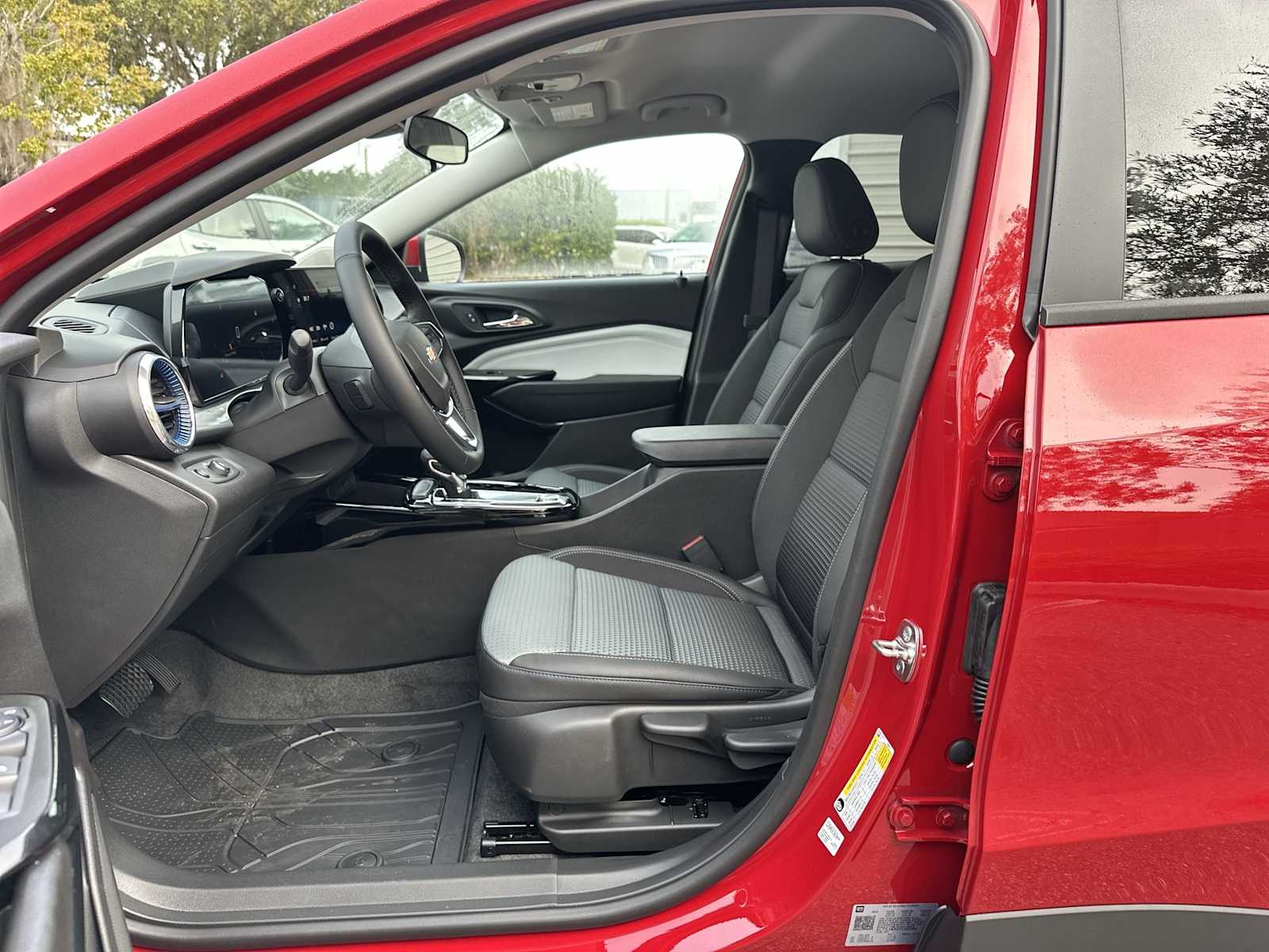 Thumbnail: 2026 Chevrolet Trax - 2