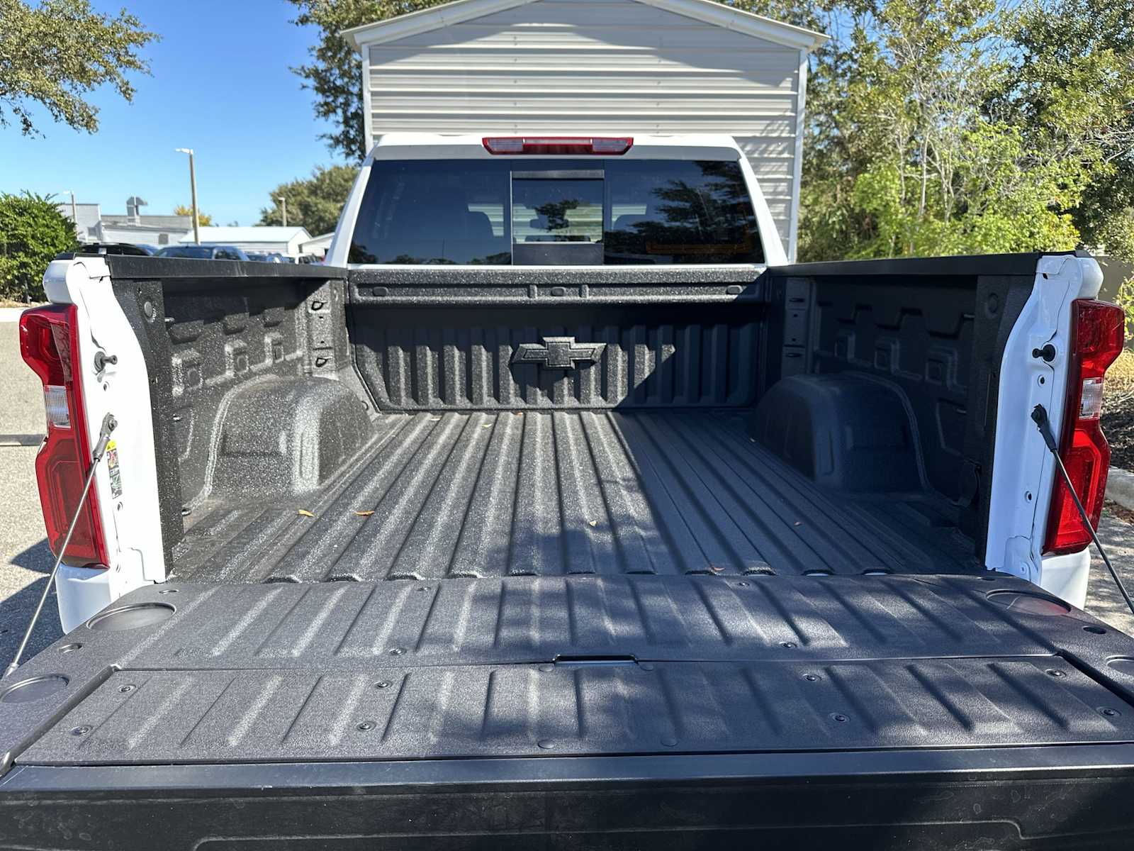 Thumbnail: 2026 Chevrolet Silverado 1500 - 25