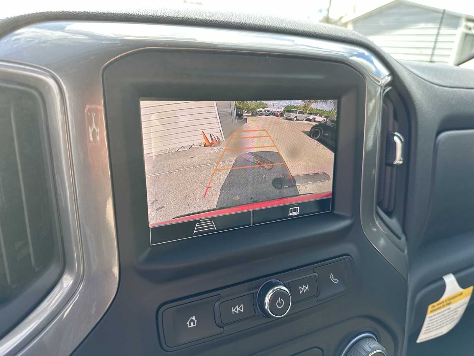 Thumbnail: 2026 Chevrolet Silverado 1500 - 22