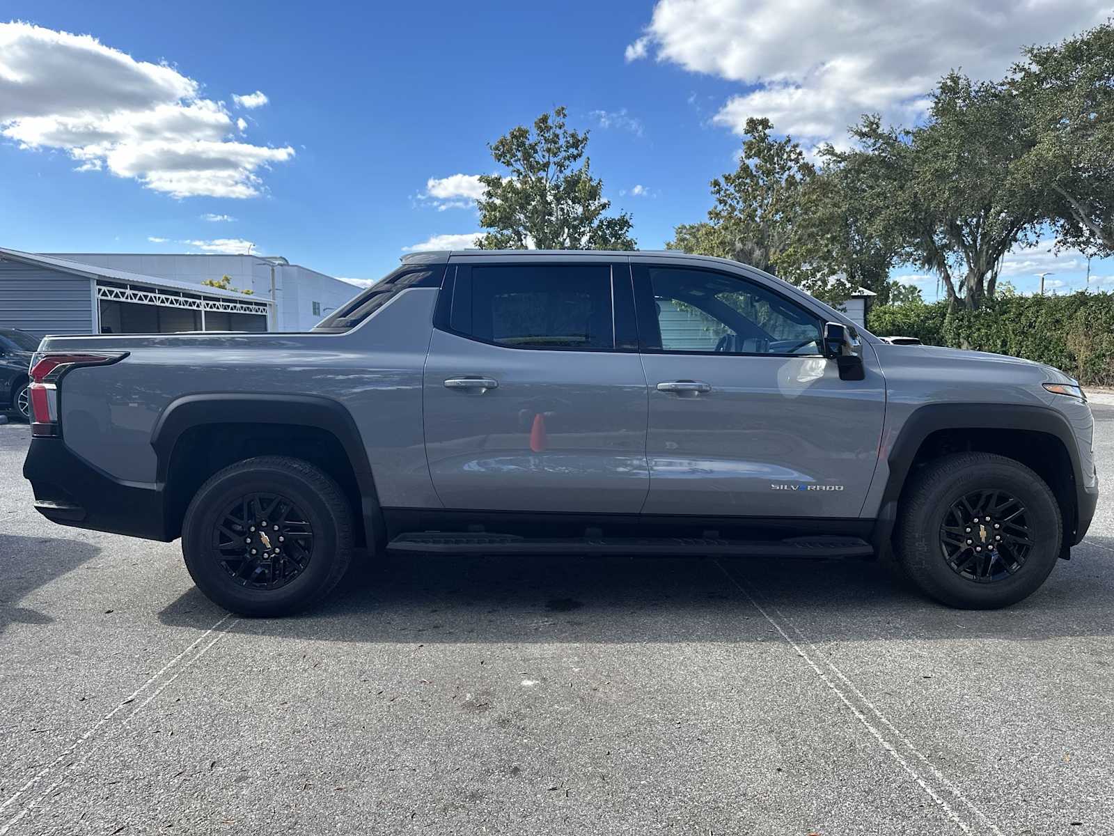 Thumbnail: 2026 Chevrolet Silverado EV - 7