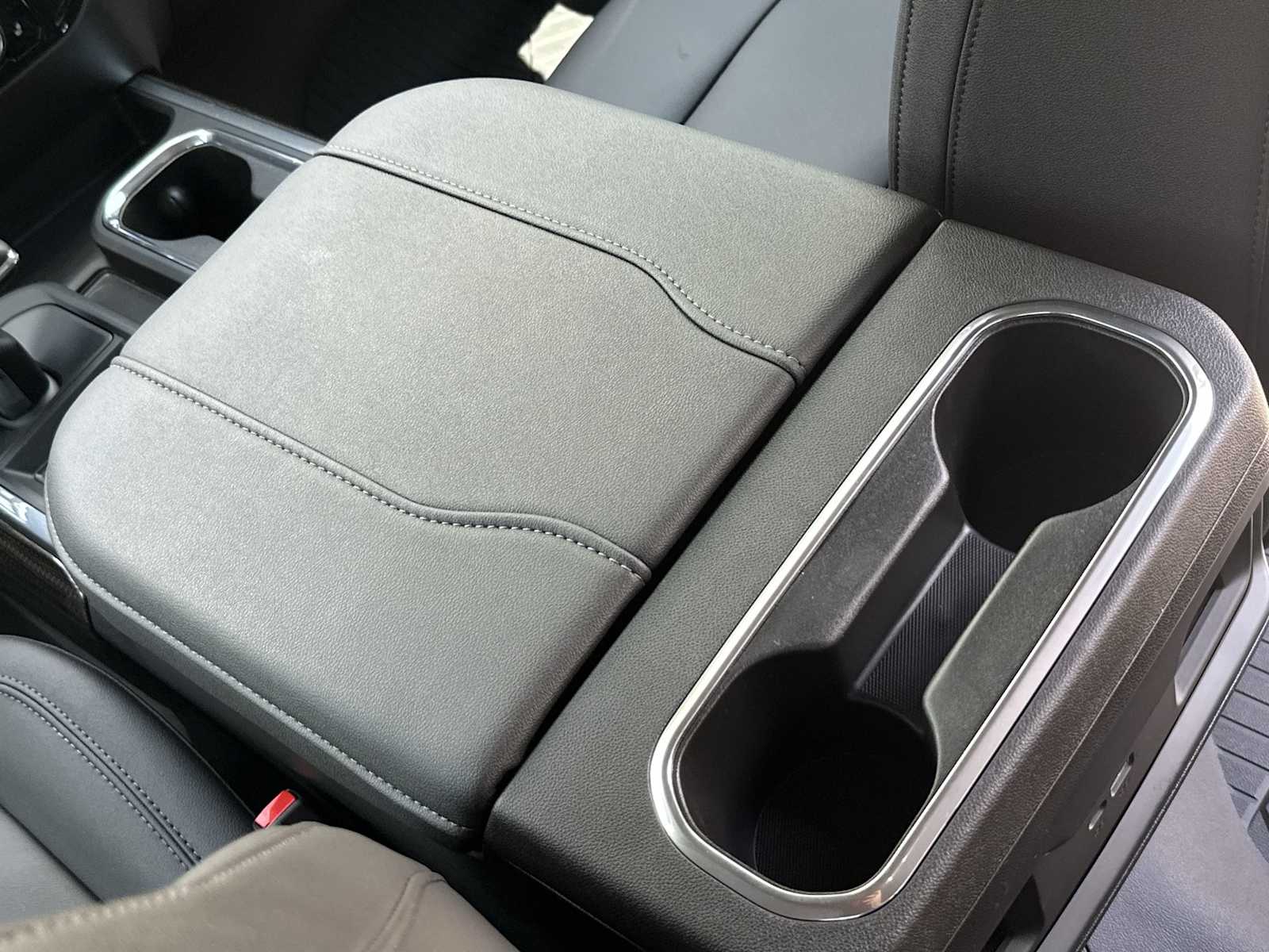 Thumbnail: 2025 Chevrolet Silverado 1500 - 21